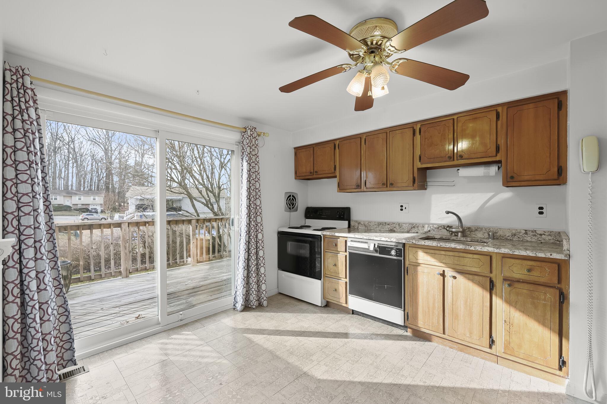 WOODBRIDGE VALLEY - Residential