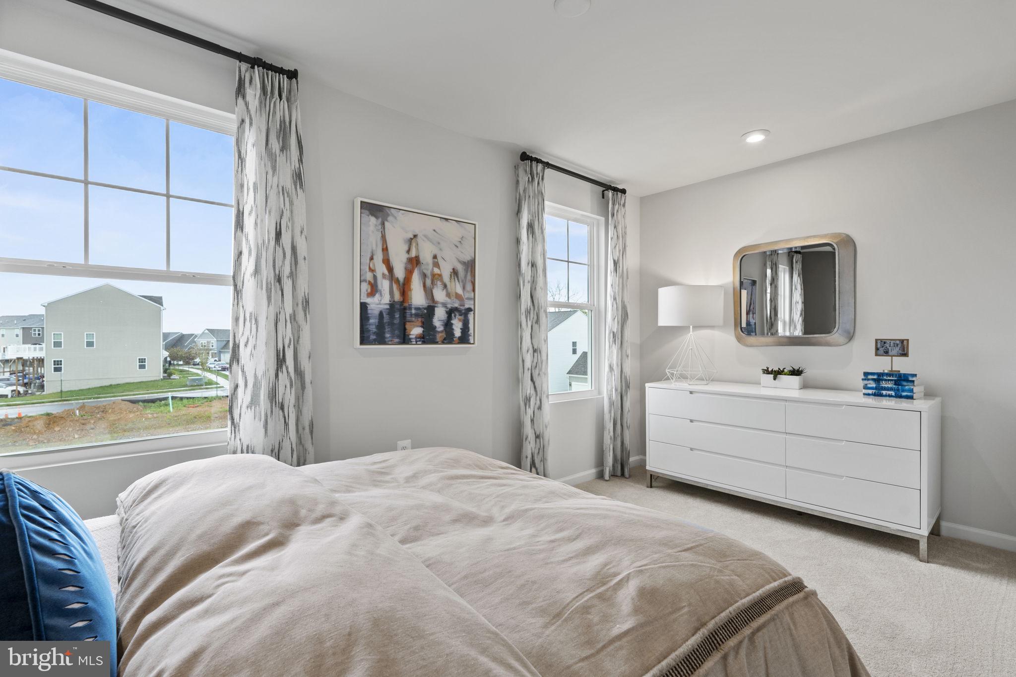 PRESIDENTS POINTE - Residential