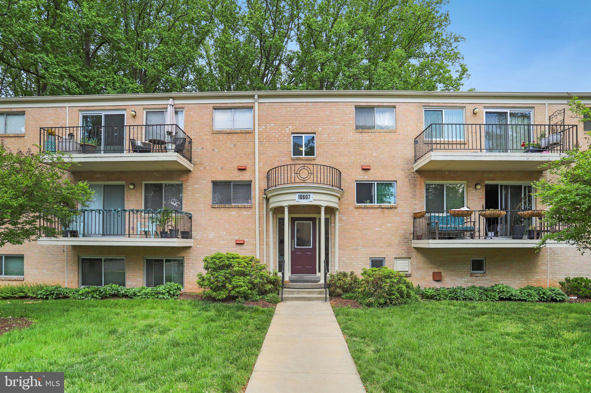 PARKSIDE CONDOMINIUMS - Residential