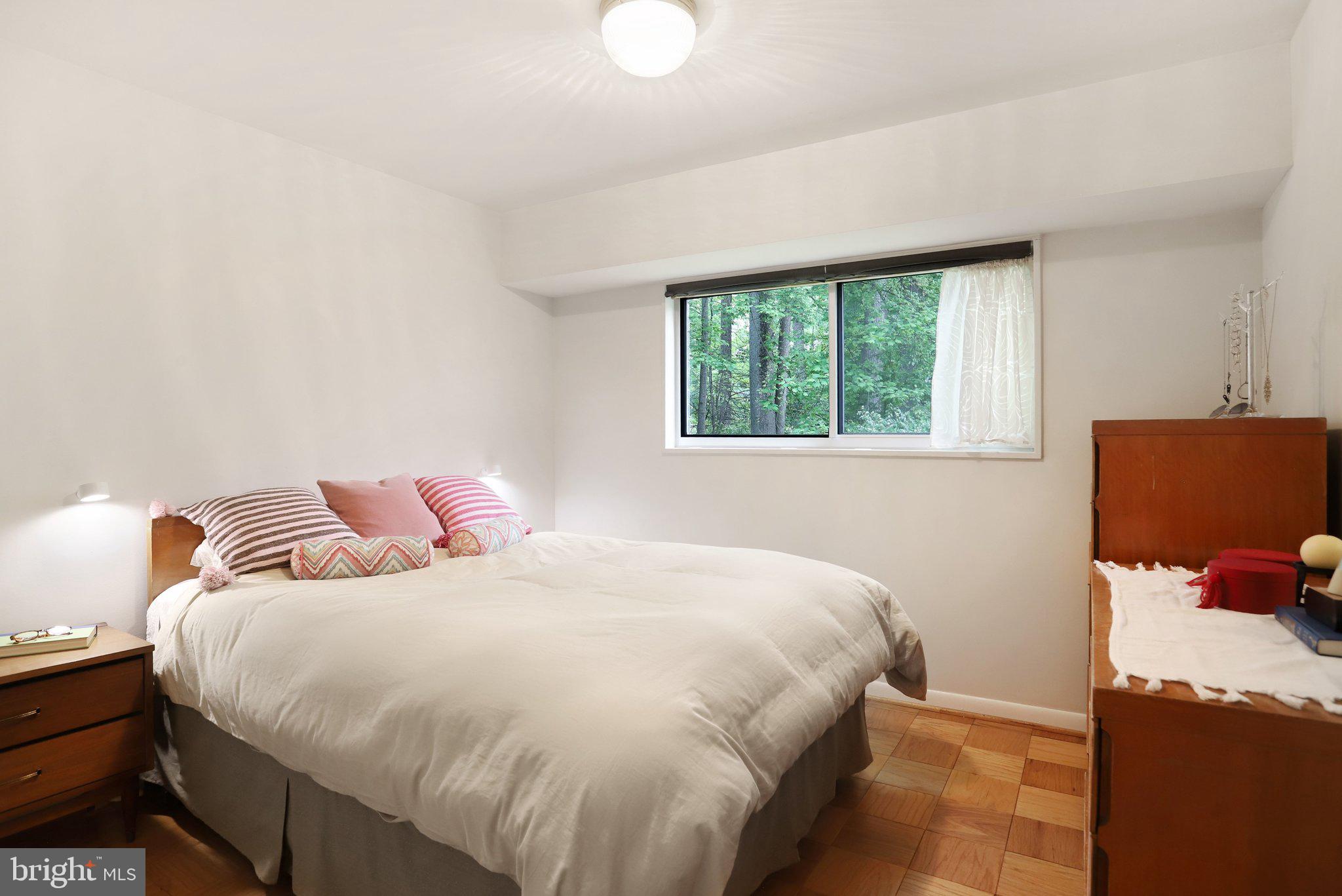 PARKSIDE CONDOMINIUMS - Residential