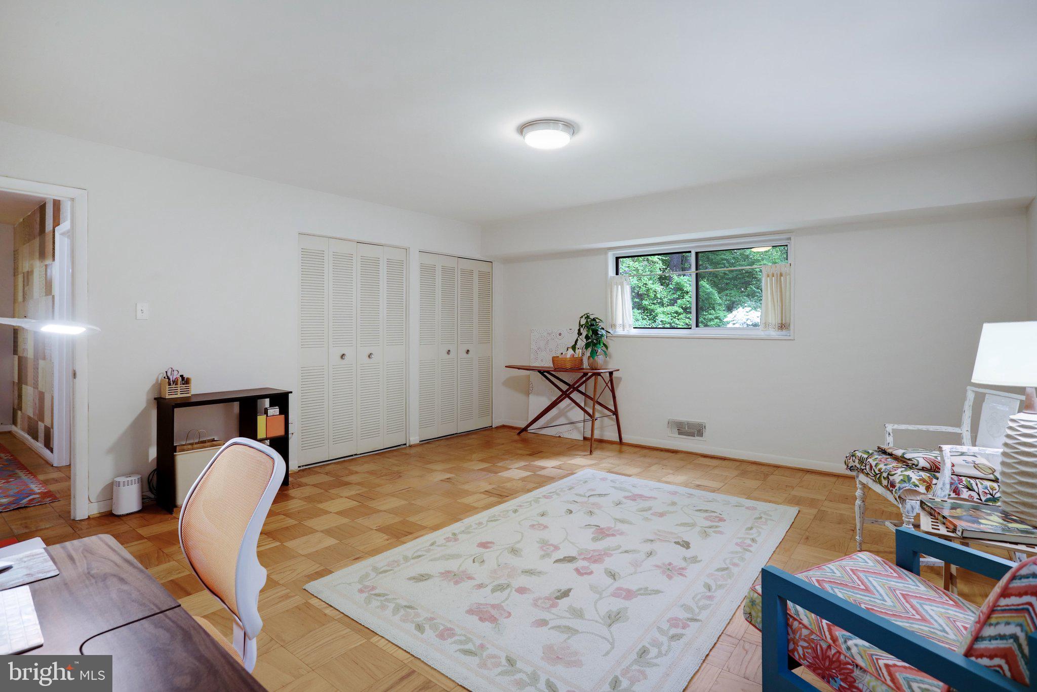 PARKSIDE CONDOMINIUMS - Residential