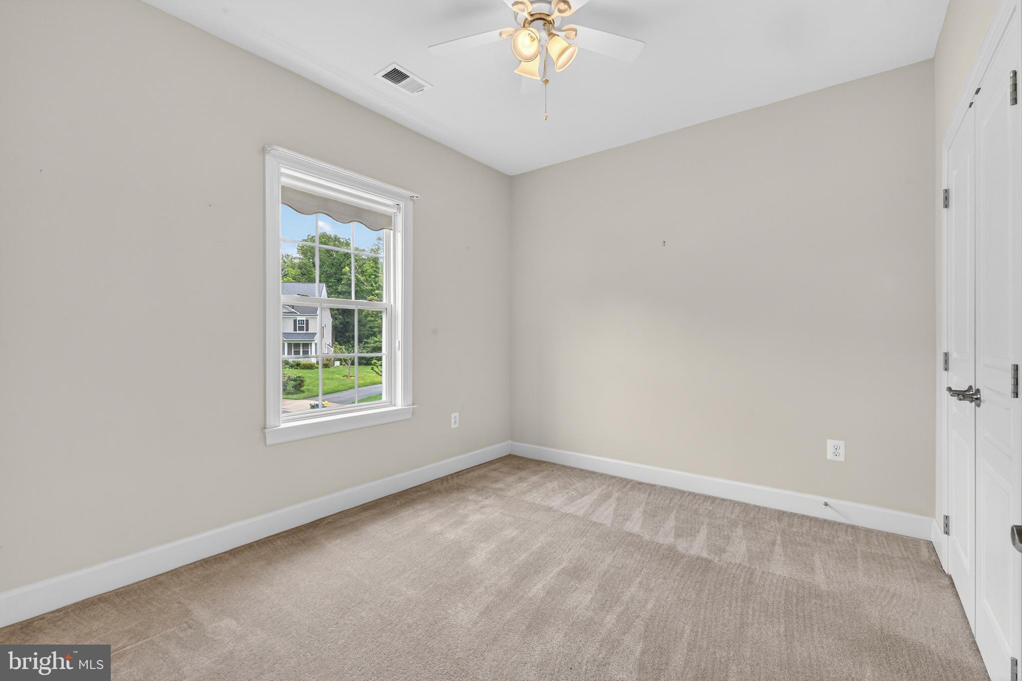 COLES RUN MANOR - Residential