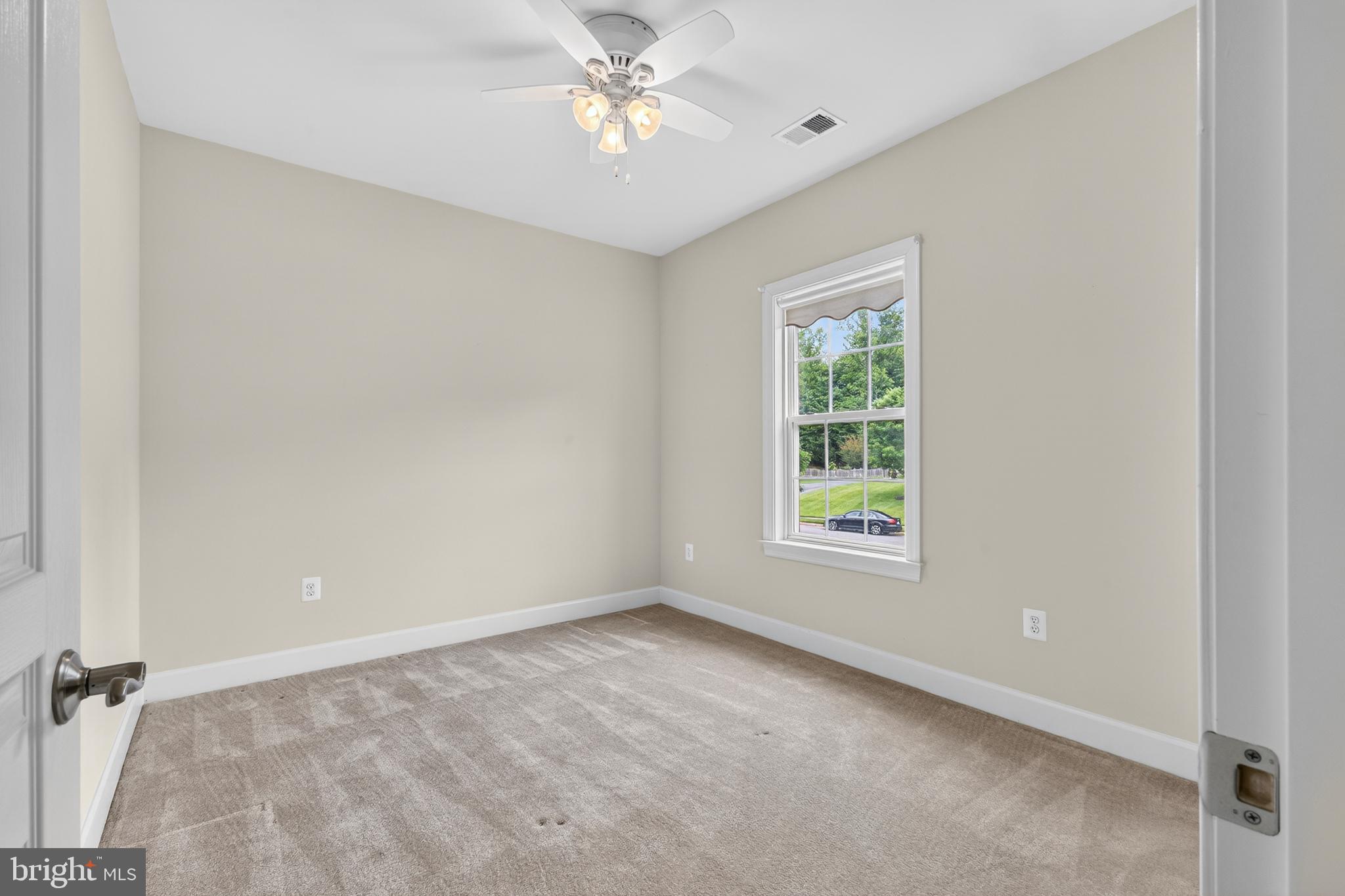 COLES RUN MANOR - Residential