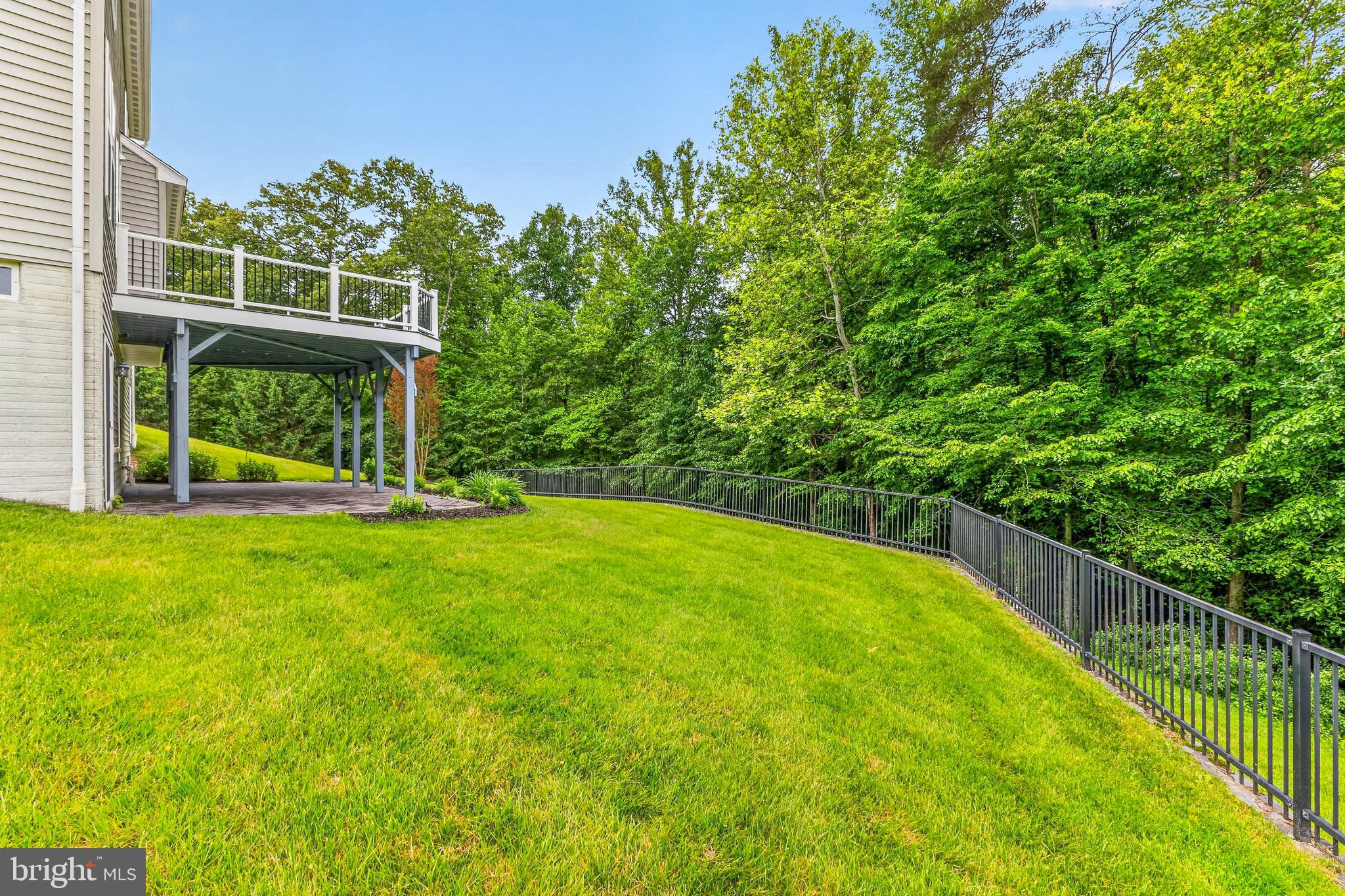 COLES RUN MANOR - Residential