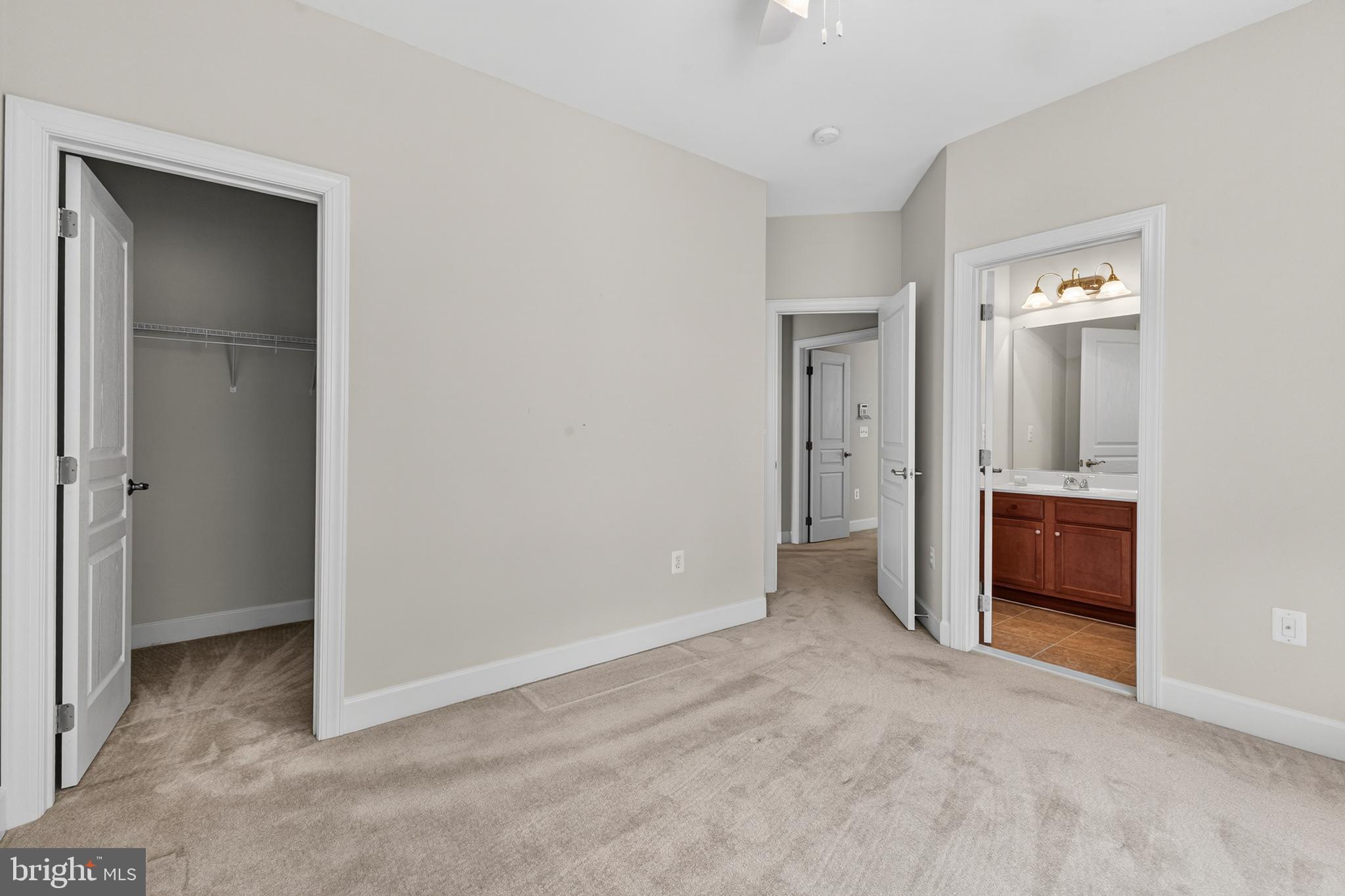COLES RUN MANOR - Residential