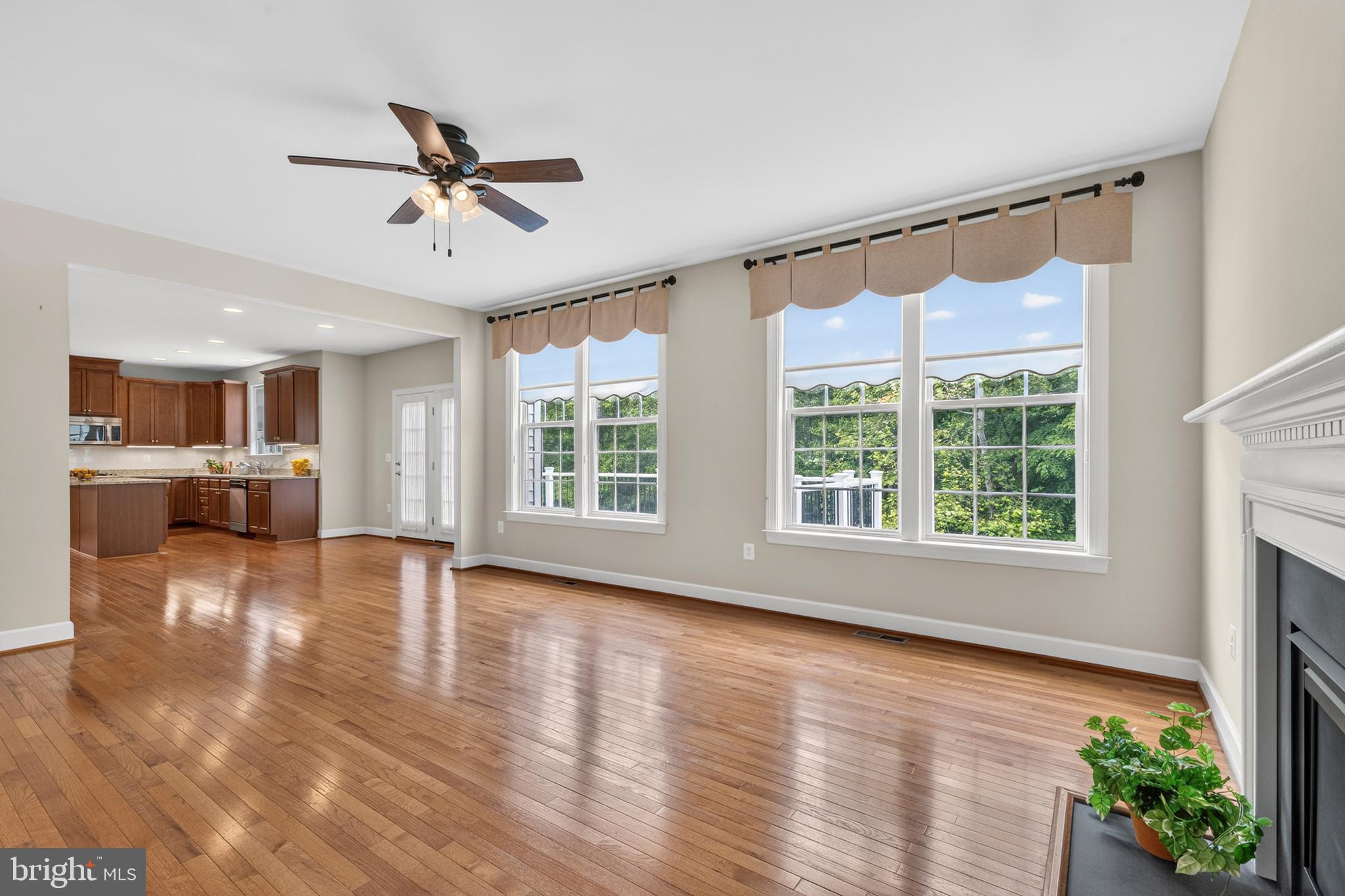 COLES RUN MANOR - Residential