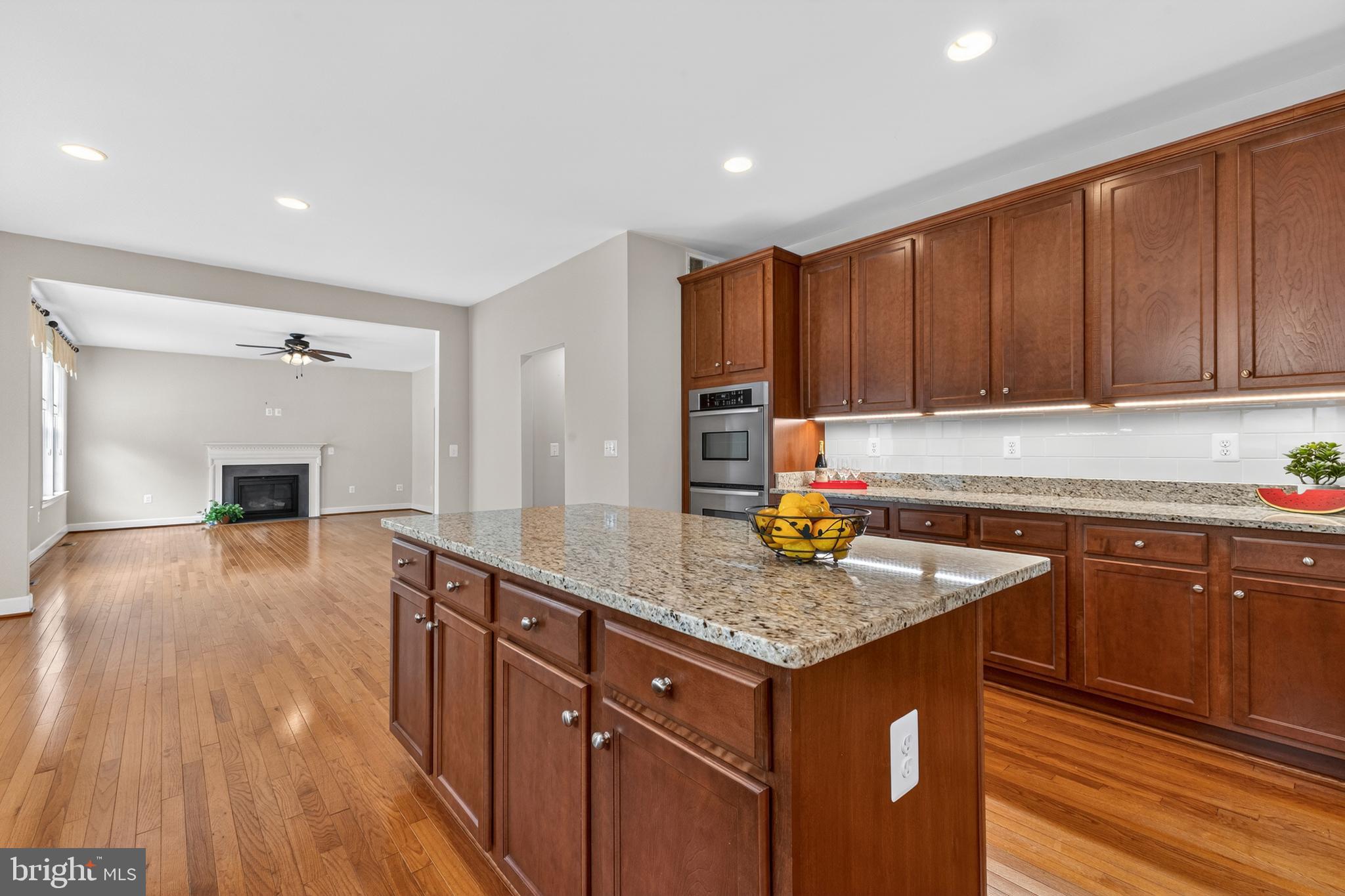 COLES RUN MANOR - Residential
