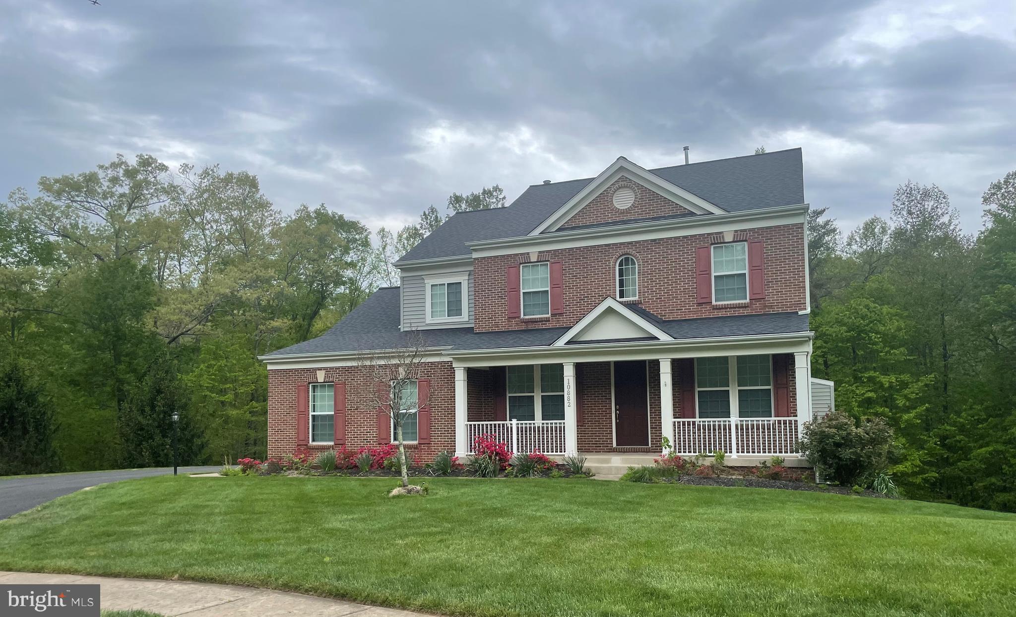 COLES RUN MANOR - Residential