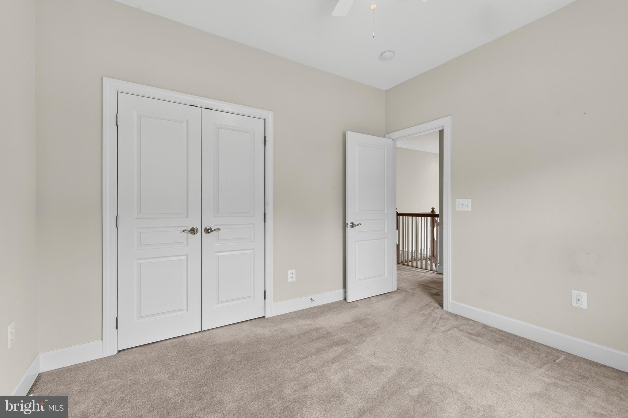 COLES RUN MANOR - Residential