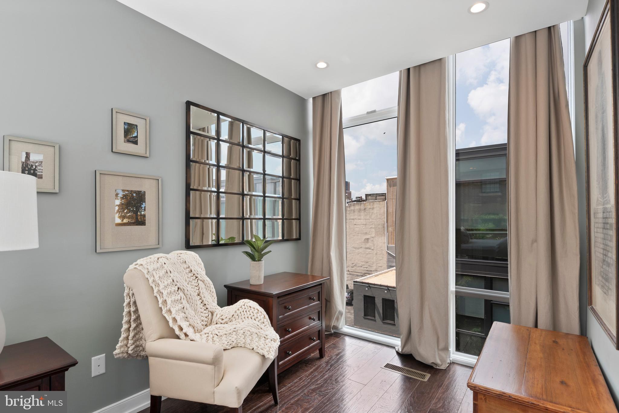 OLD CITY - Residential