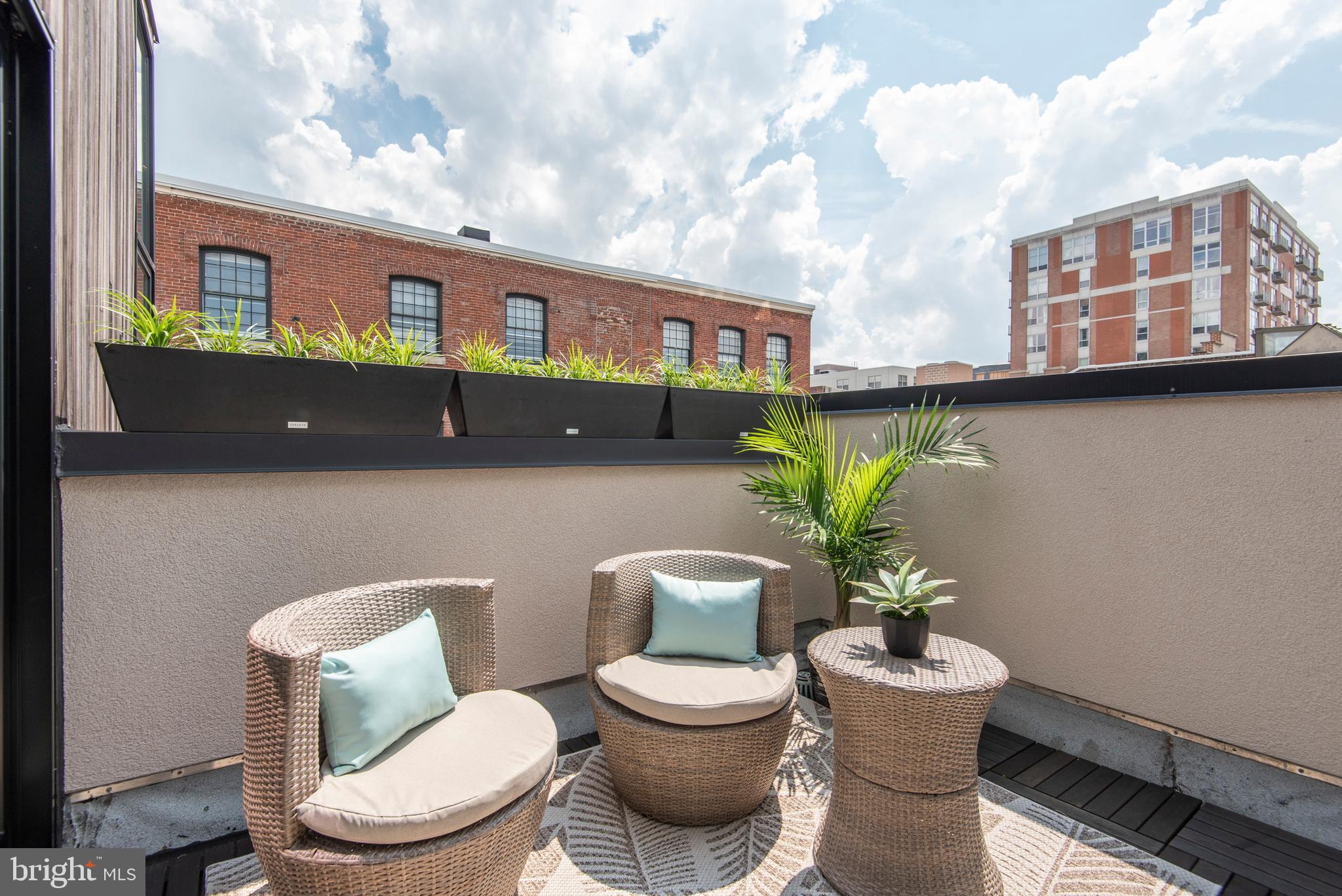 OLD CITY - Residential