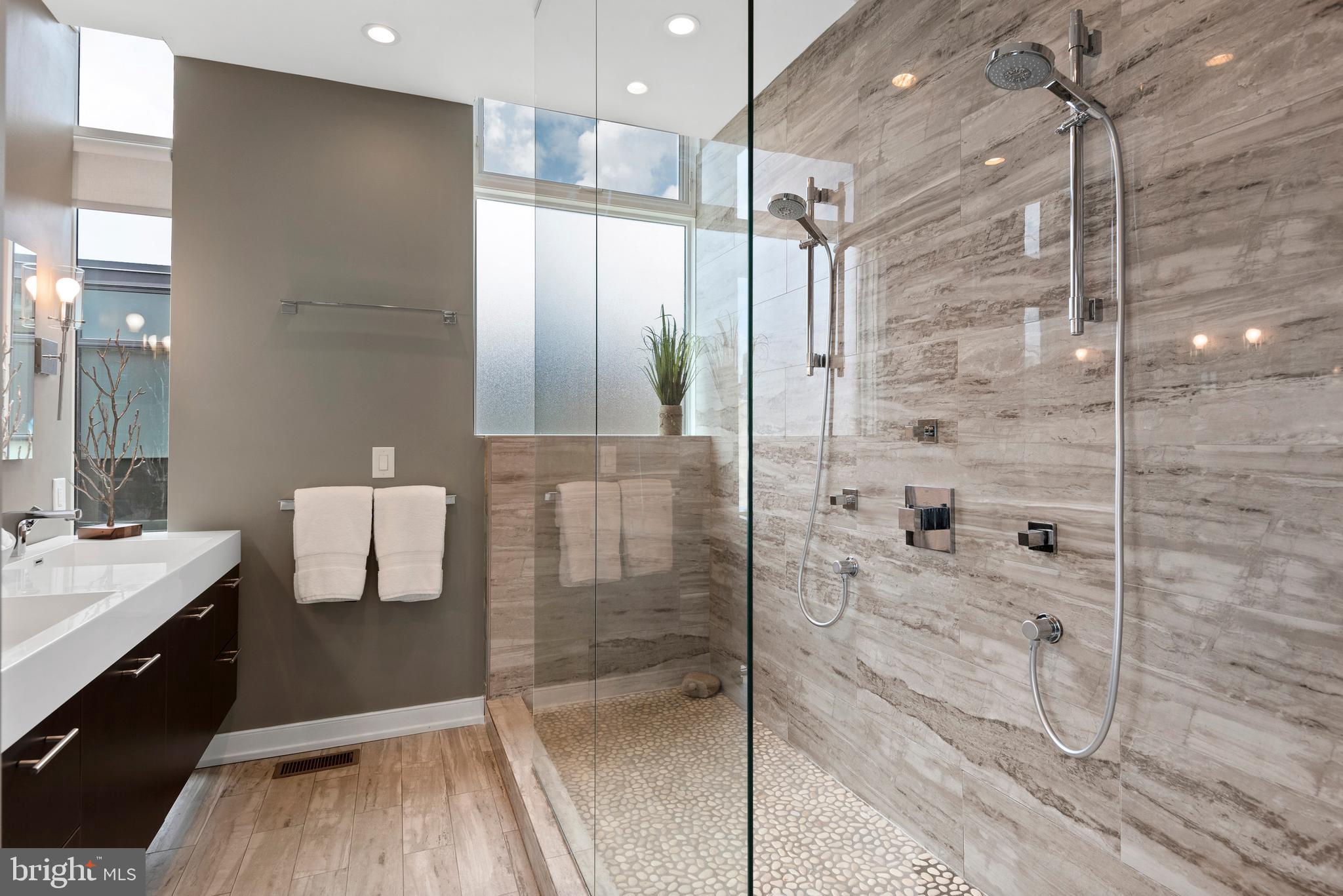 OLD CITY - Residential