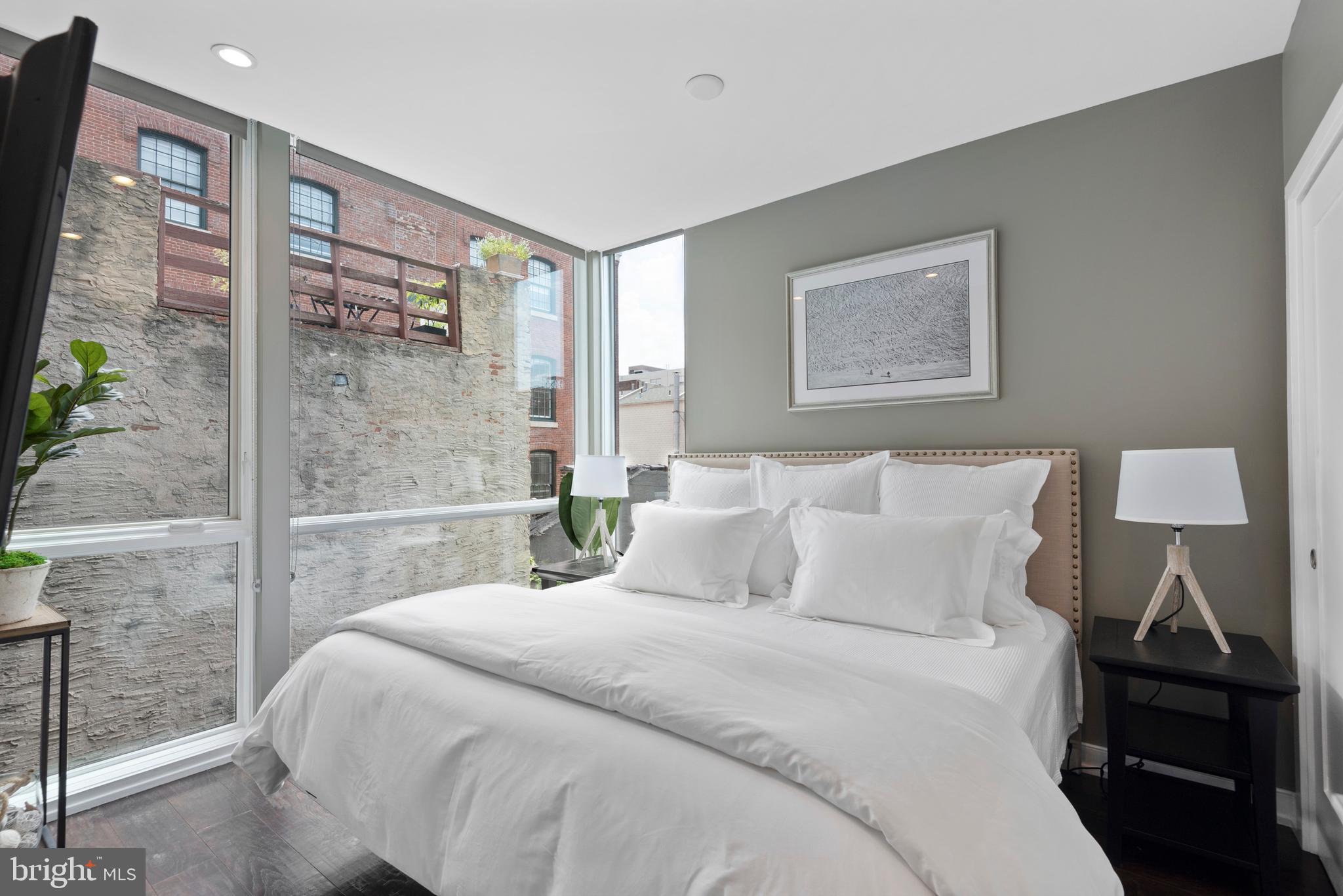 OLD CITY - Residential