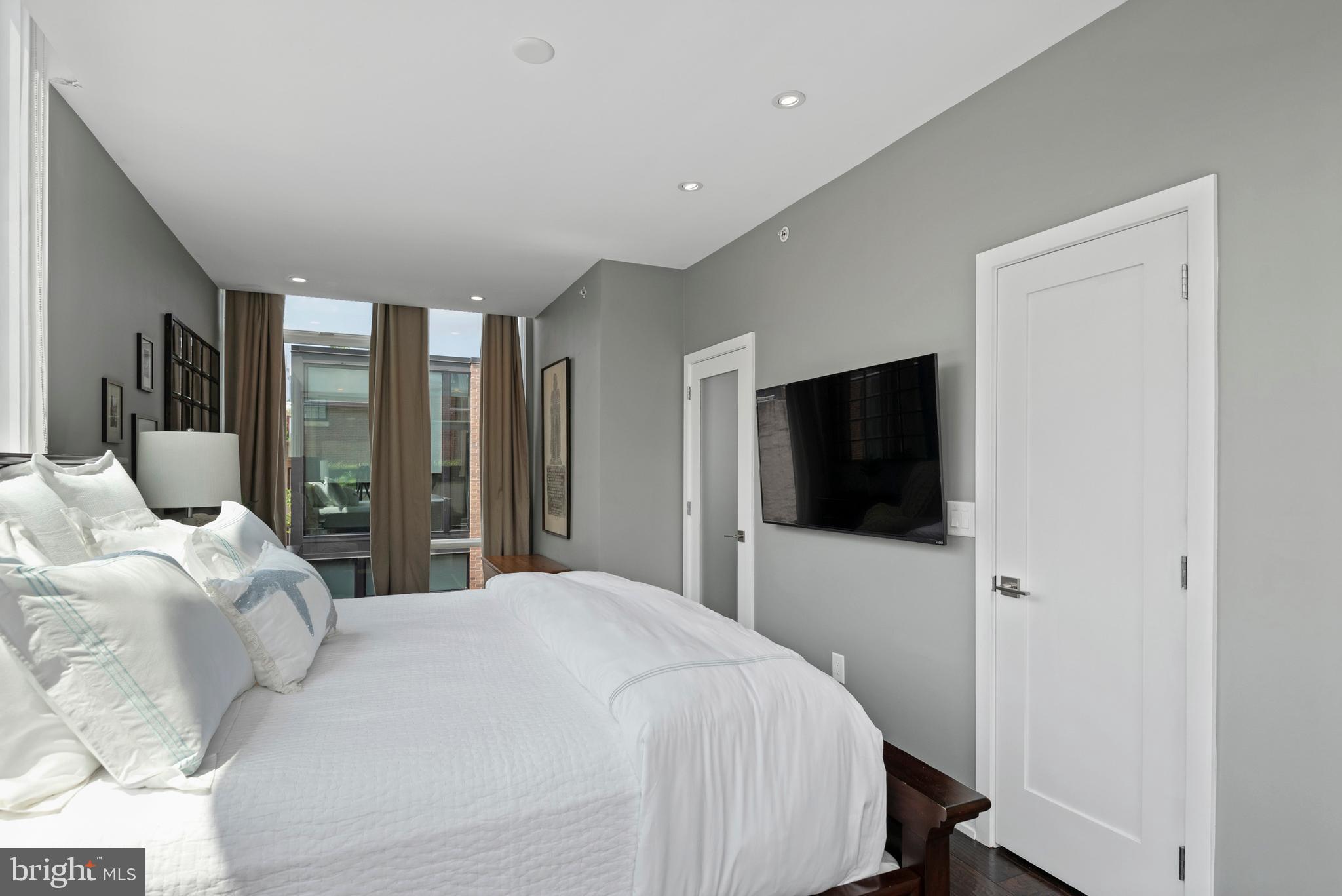 OLD CITY - Residential