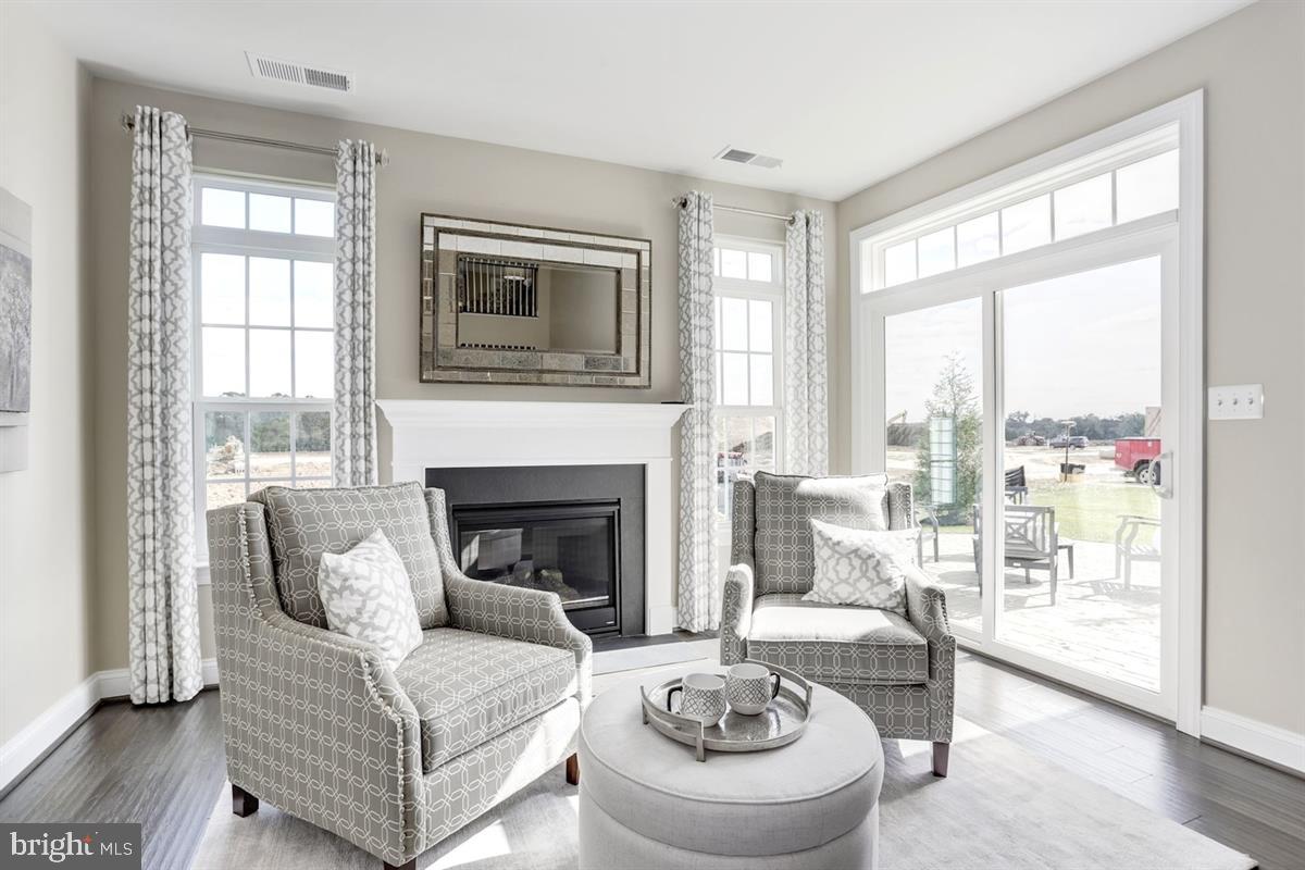 YARDLEY WOODS - Residential