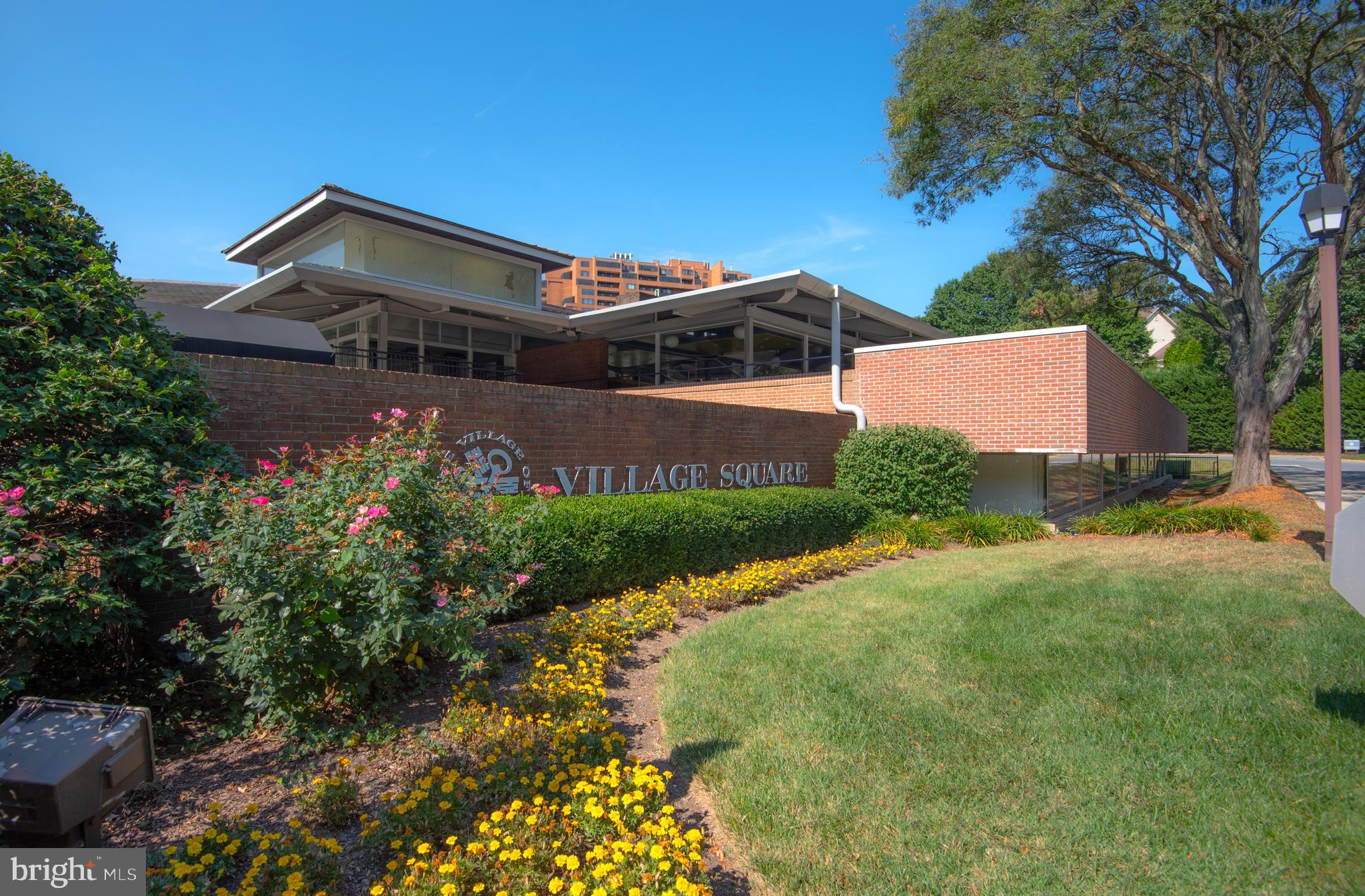 ROLAND PARK - Residential