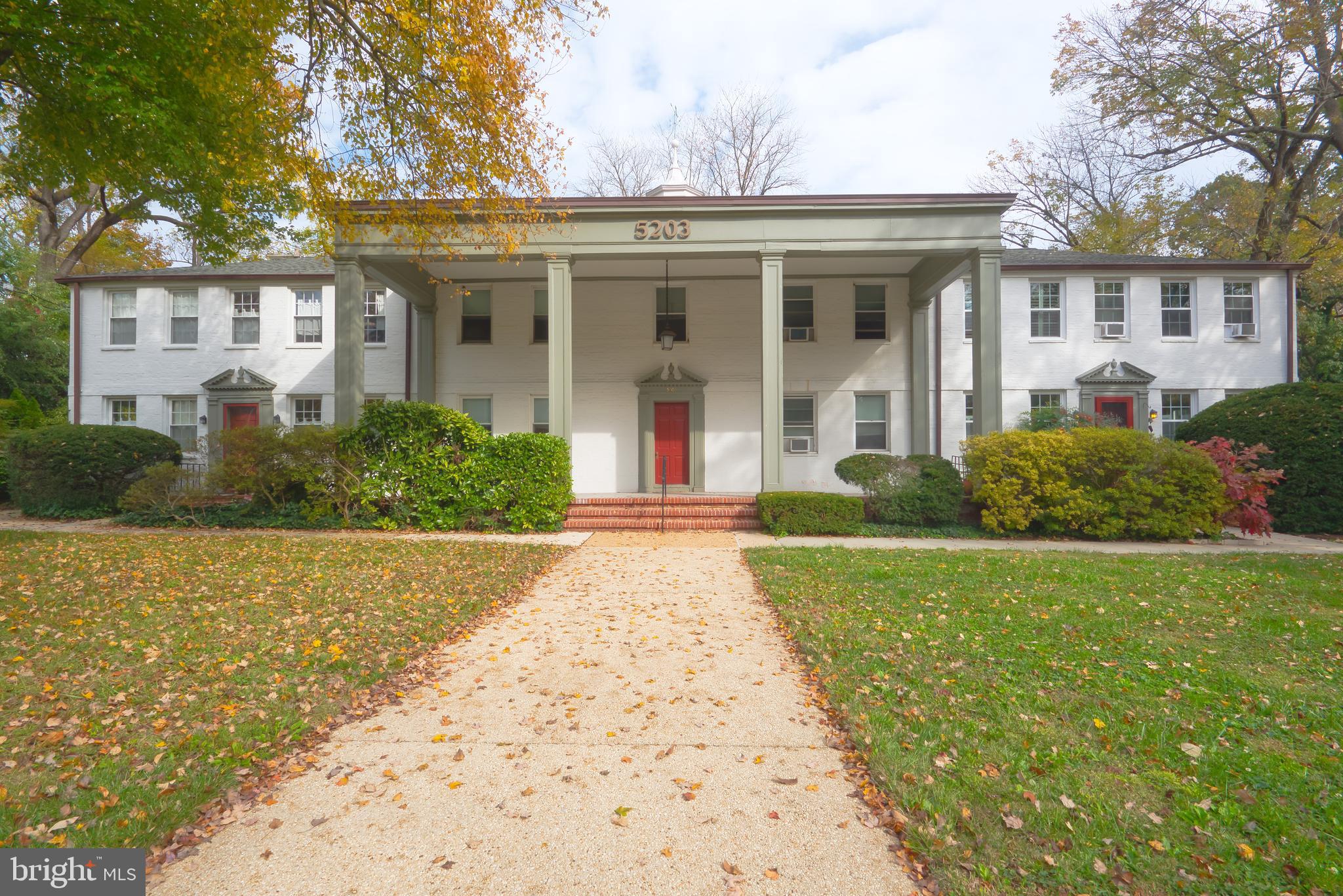 ROLAND PARK - Residential