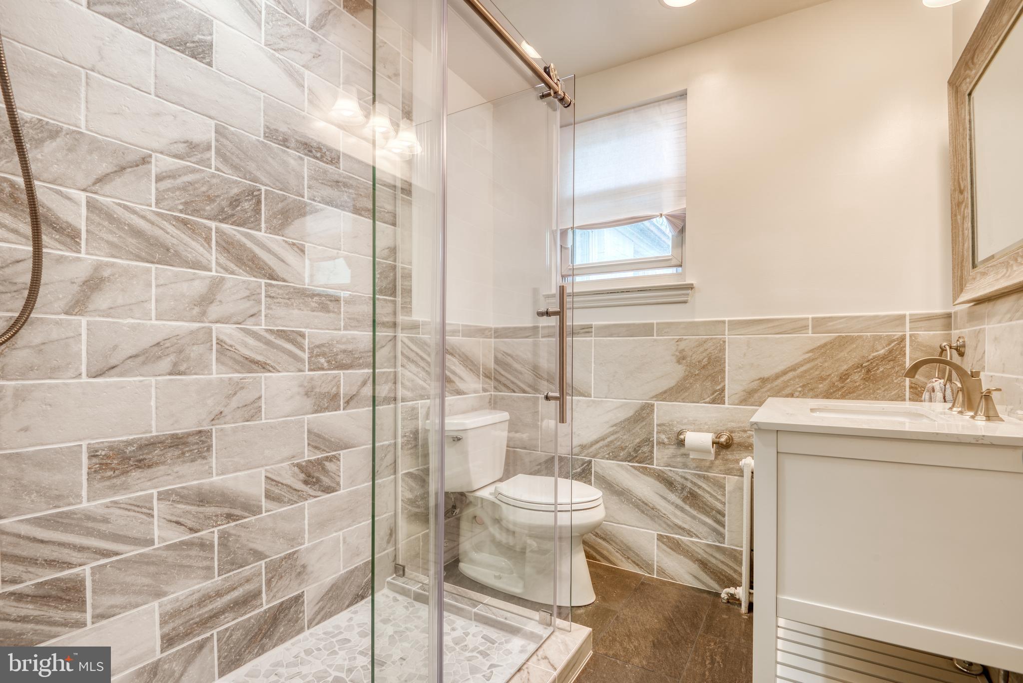 ROLAND PARK - Residential