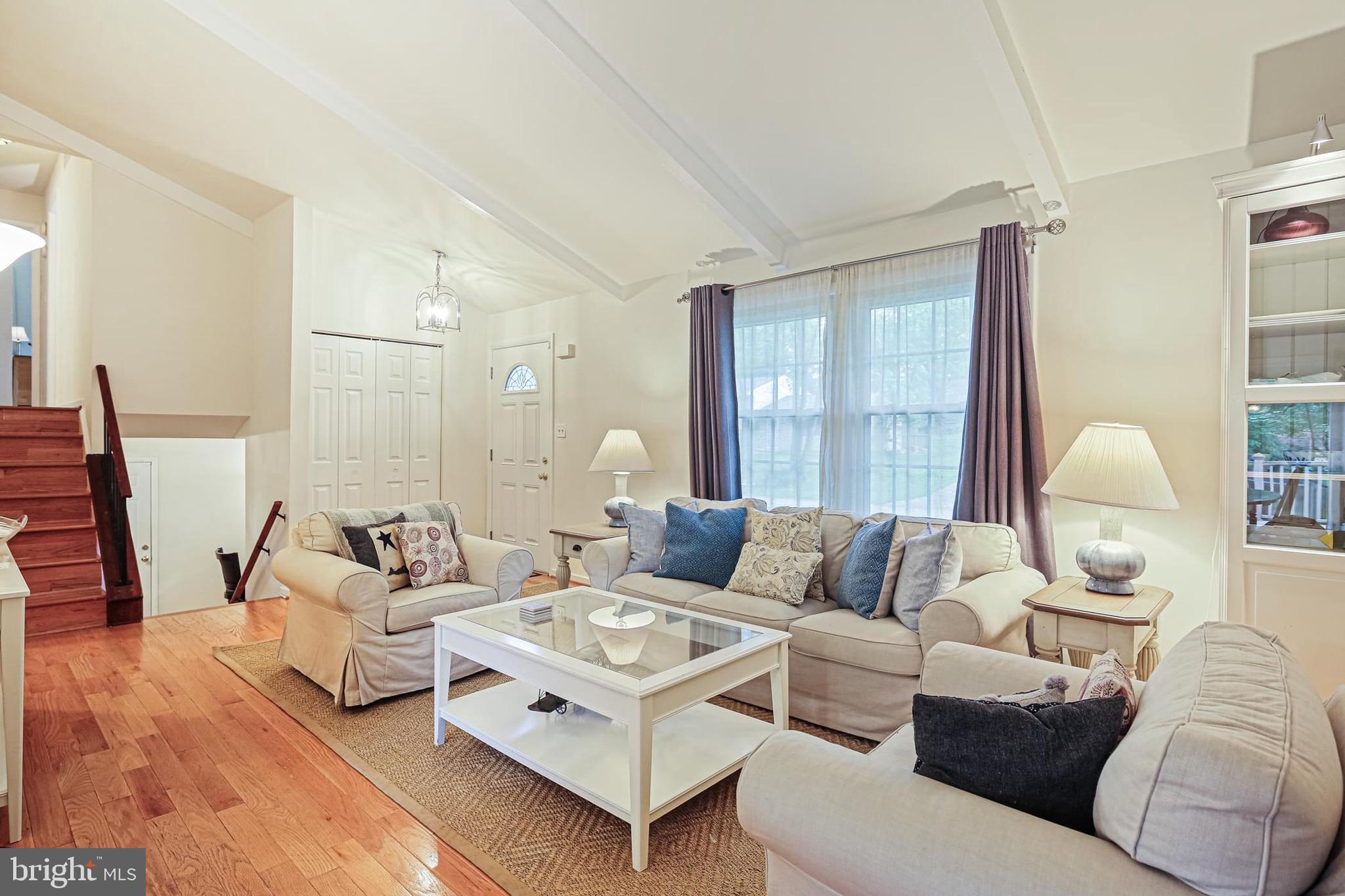 8988 BUCKSKIN COURT