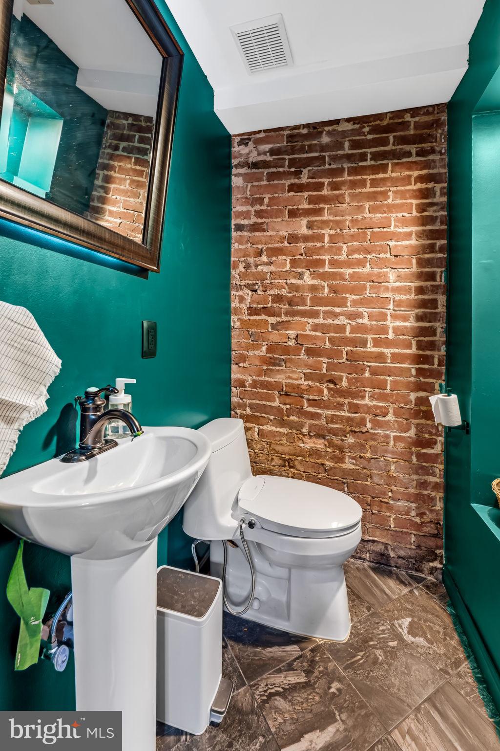 RIVERSIDE - Residential