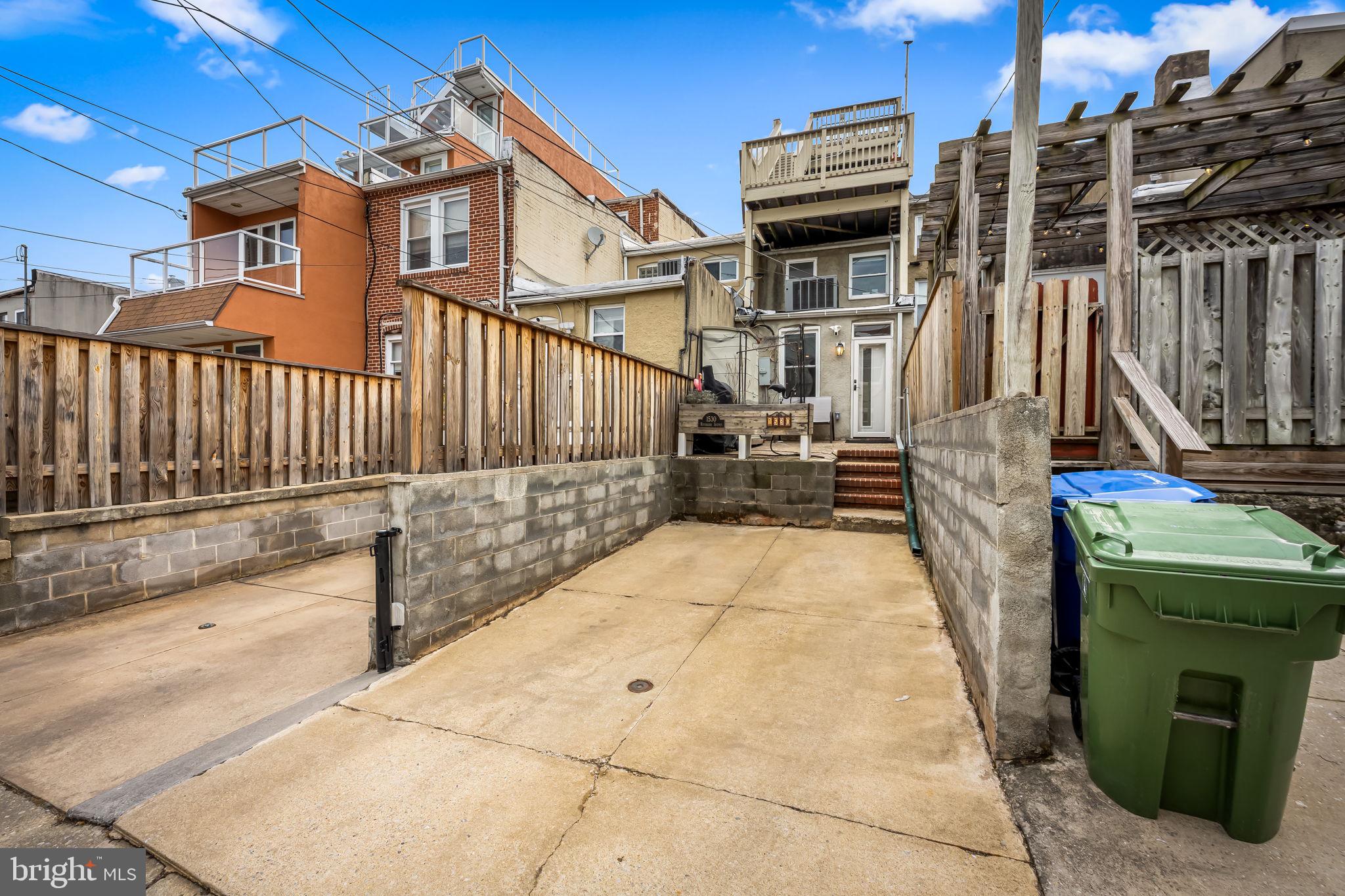 RIVERSIDE - Residential