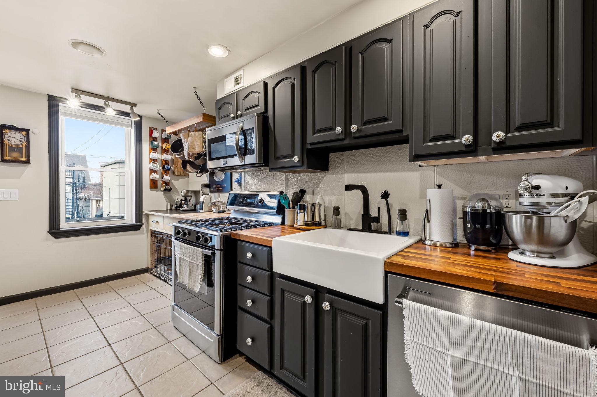 RIVERSIDE - Residential