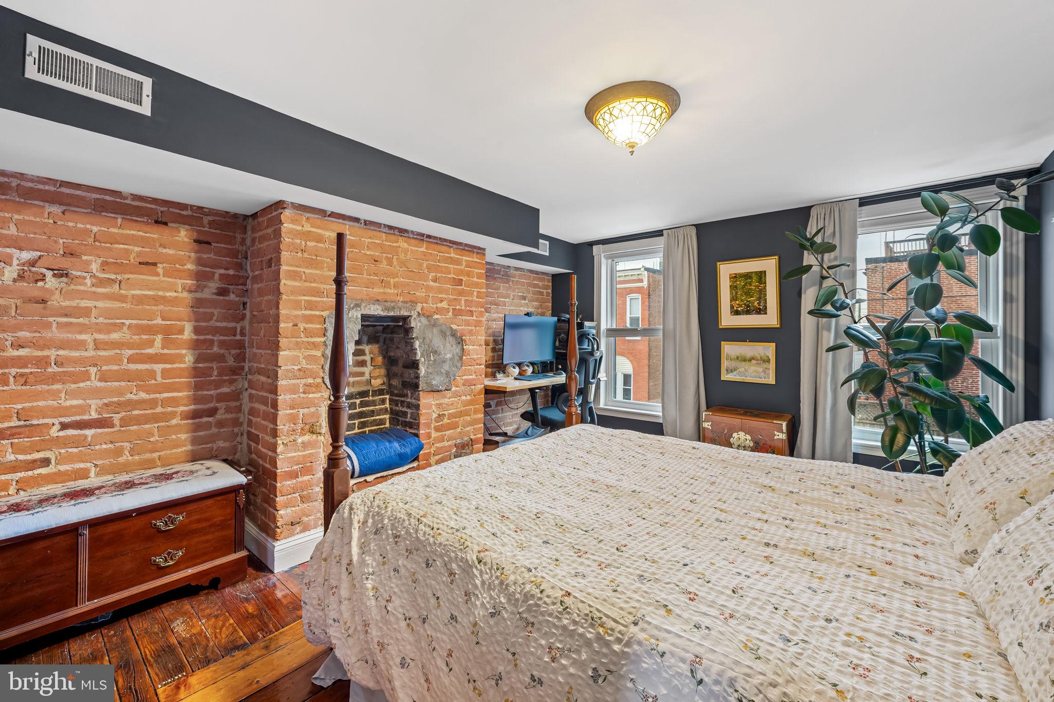 RIVERSIDE - Residential