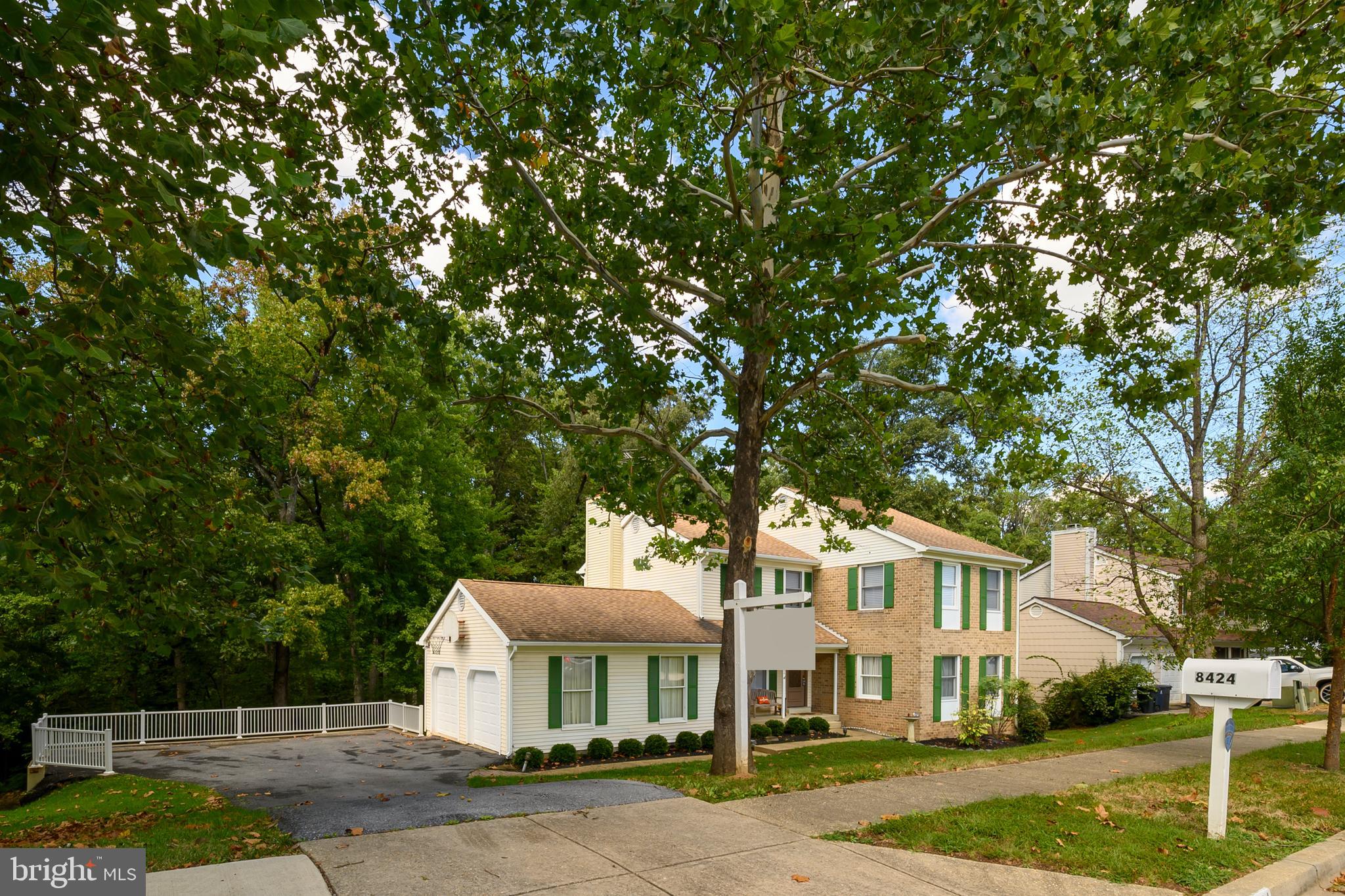 8424 OAK STREAM DRIVE