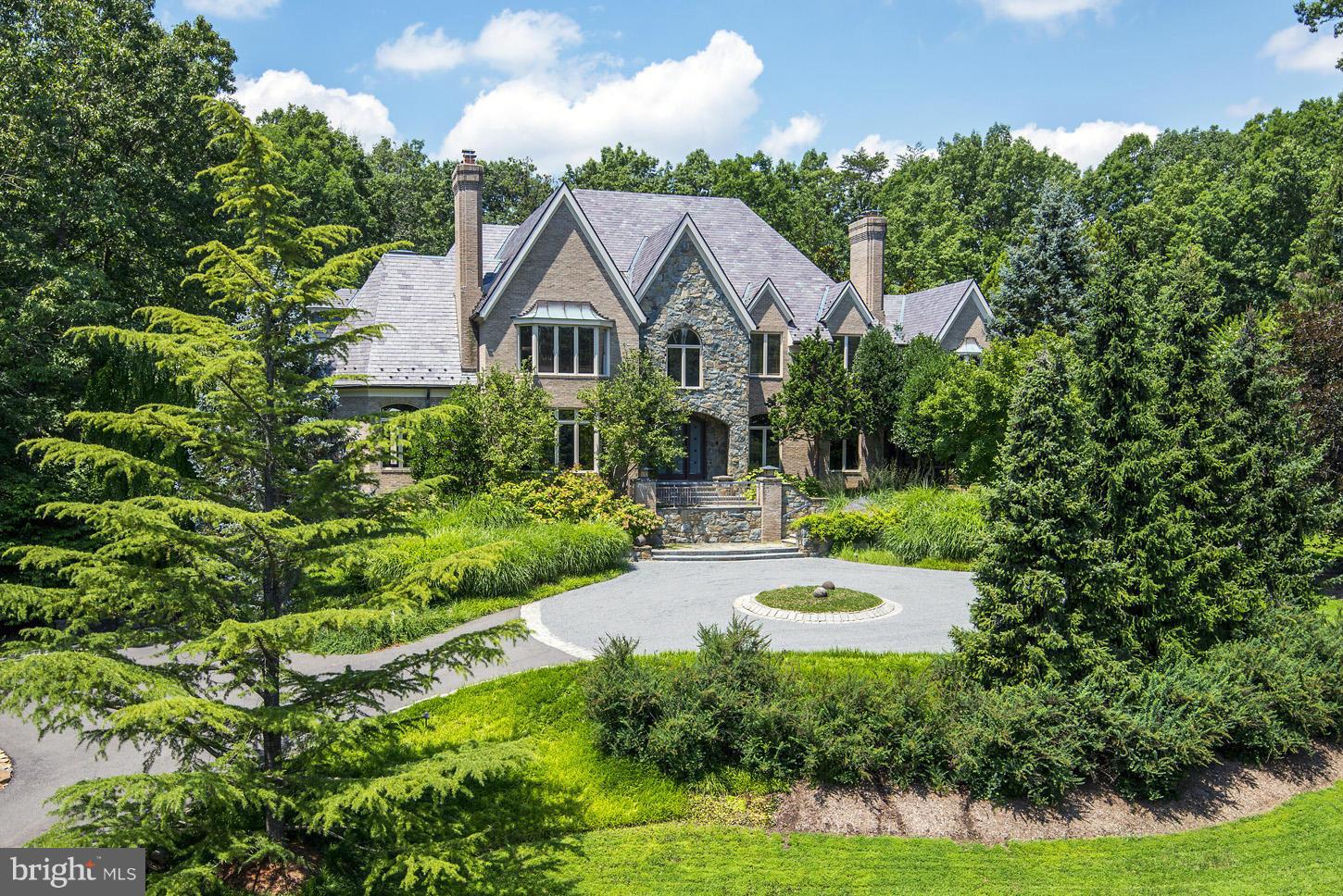 HUNTER'S CREST - Residential