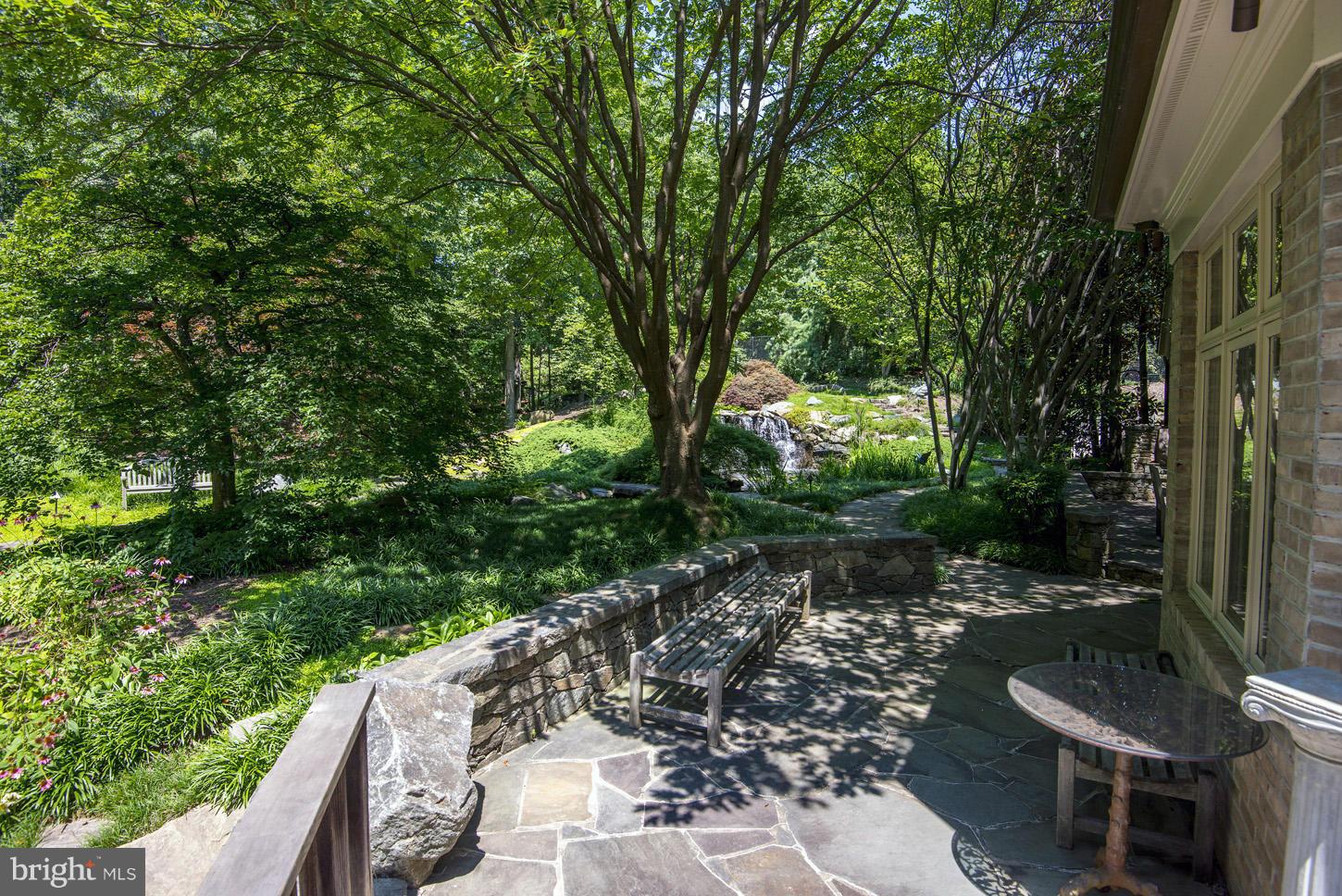 HUNTER'S CREST - Residential