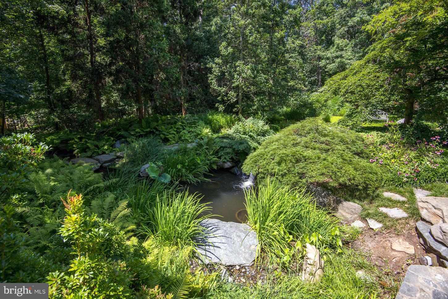 HUNTER'S CREST - Residential