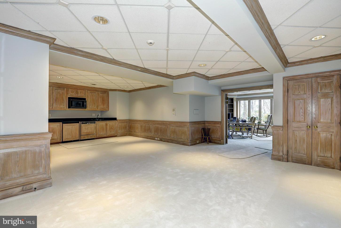 HUNTER'S CREST - Residential