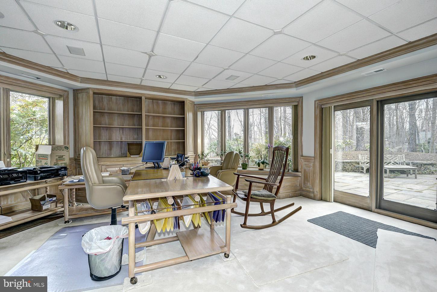 HUNTER'S CREST - Residential