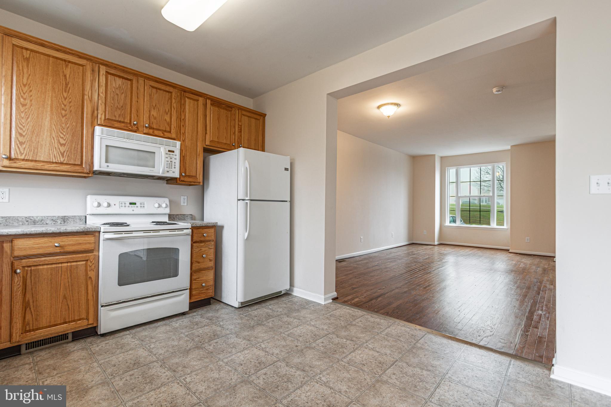 COLONIAL CROSSINGS - Residential