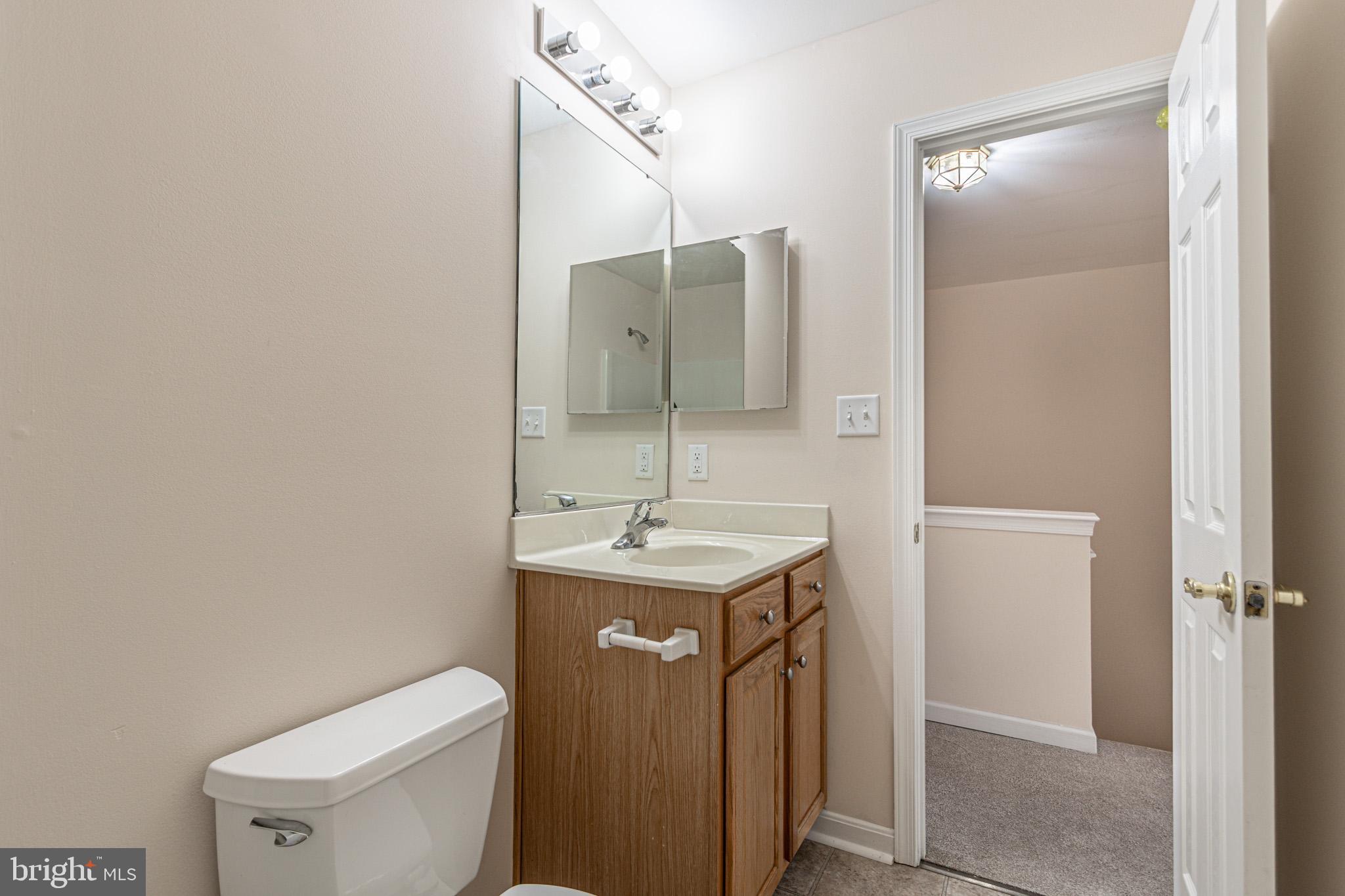 COLONIAL CROSSINGS - Residential