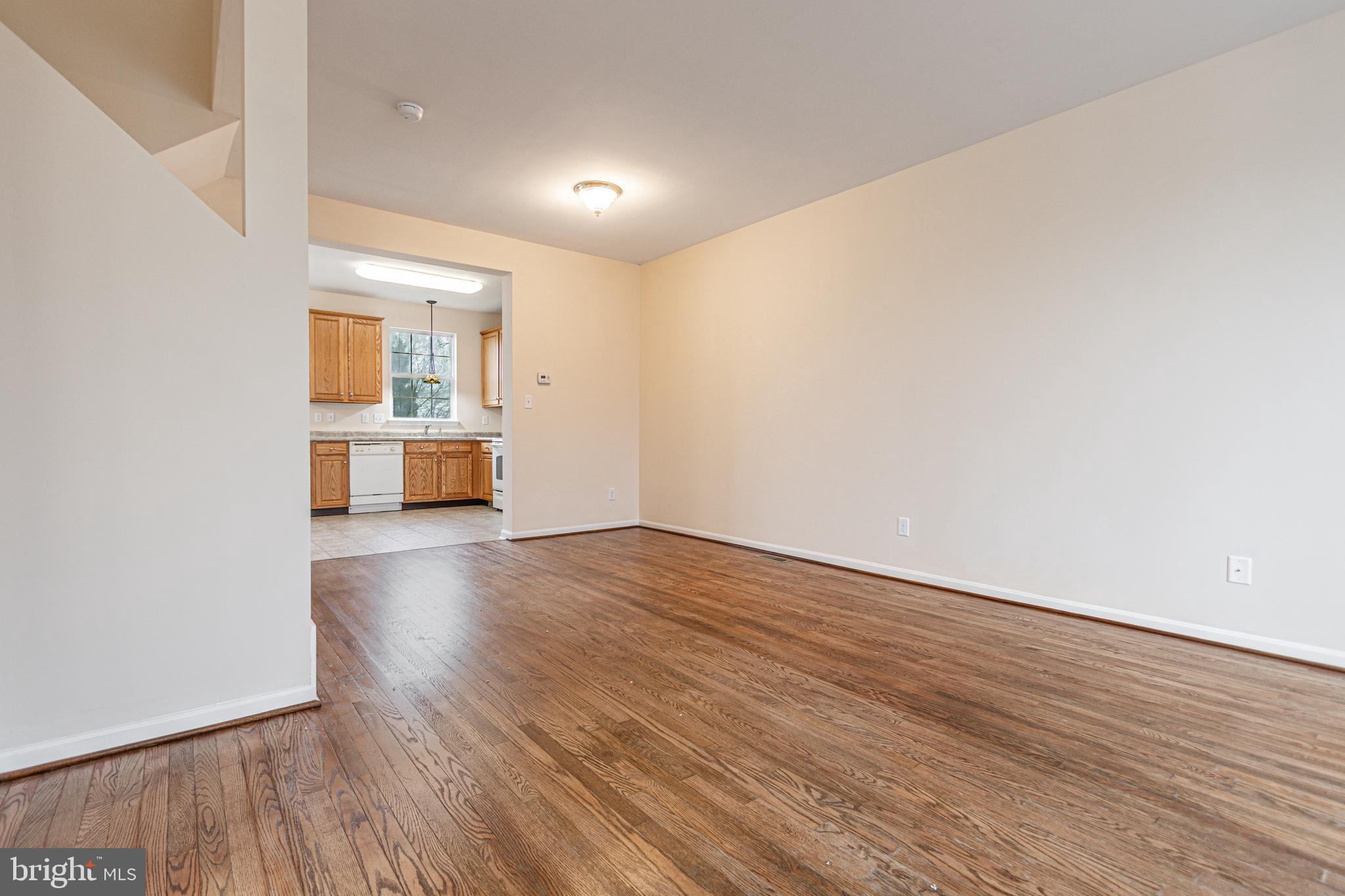 COLONIAL CROSSINGS - Residential