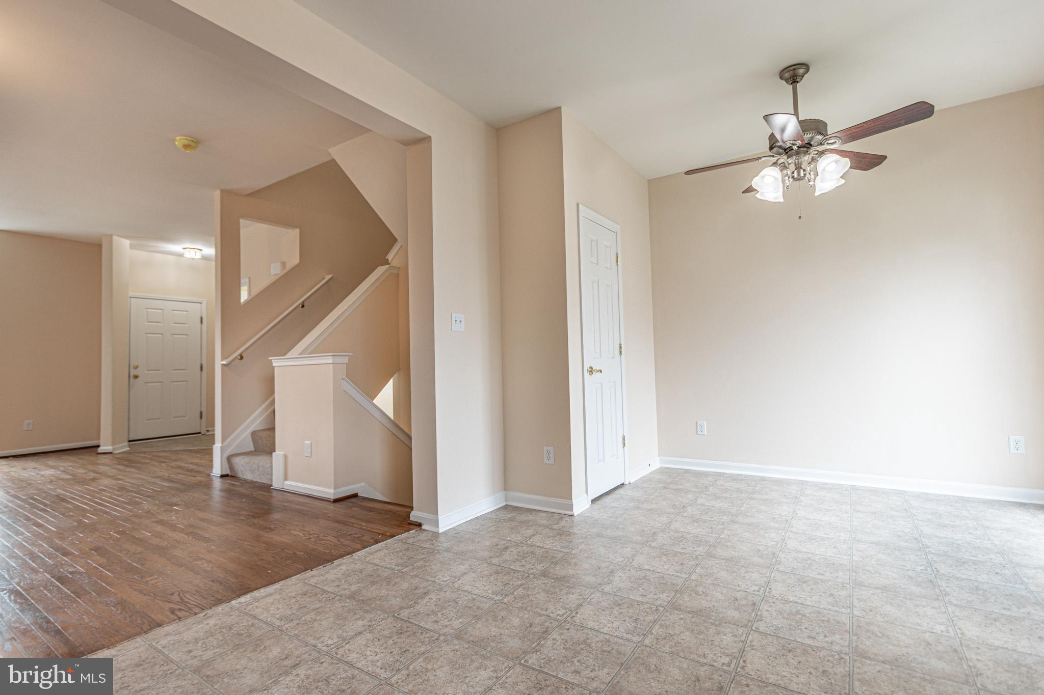 COLONIAL CROSSINGS - Residential