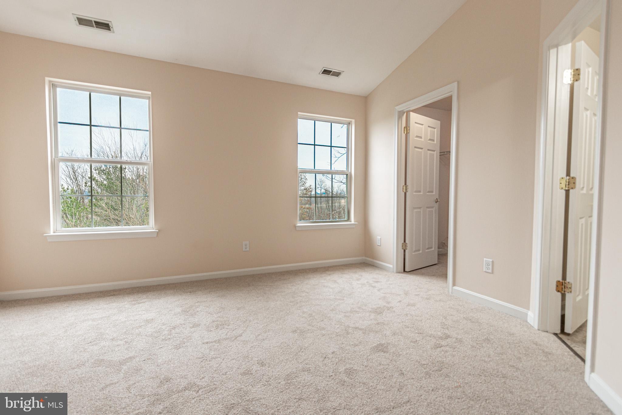 COLONIAL CROSSINGS - Residential