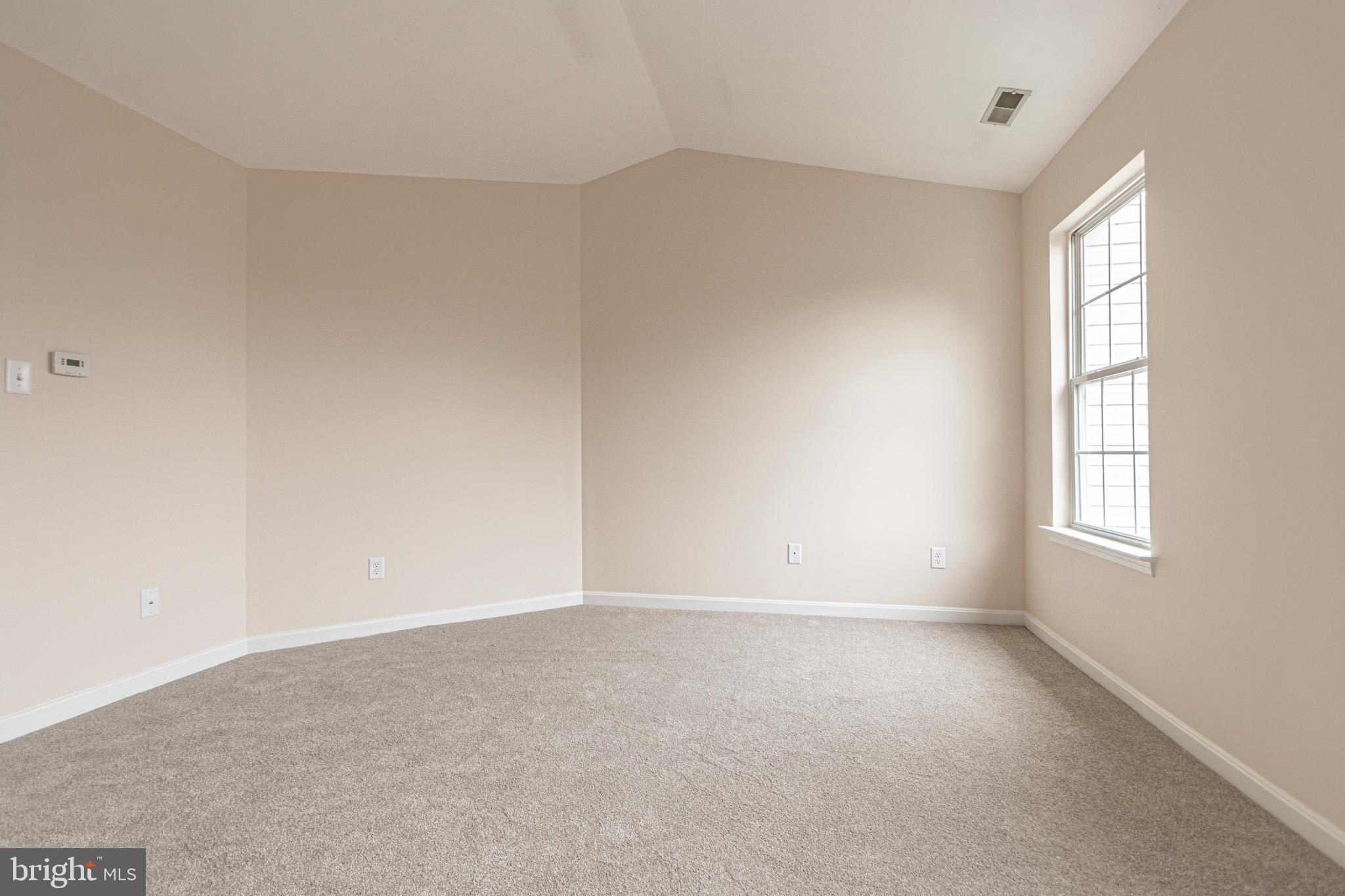 COLONIAL CROSSINGS - Residential