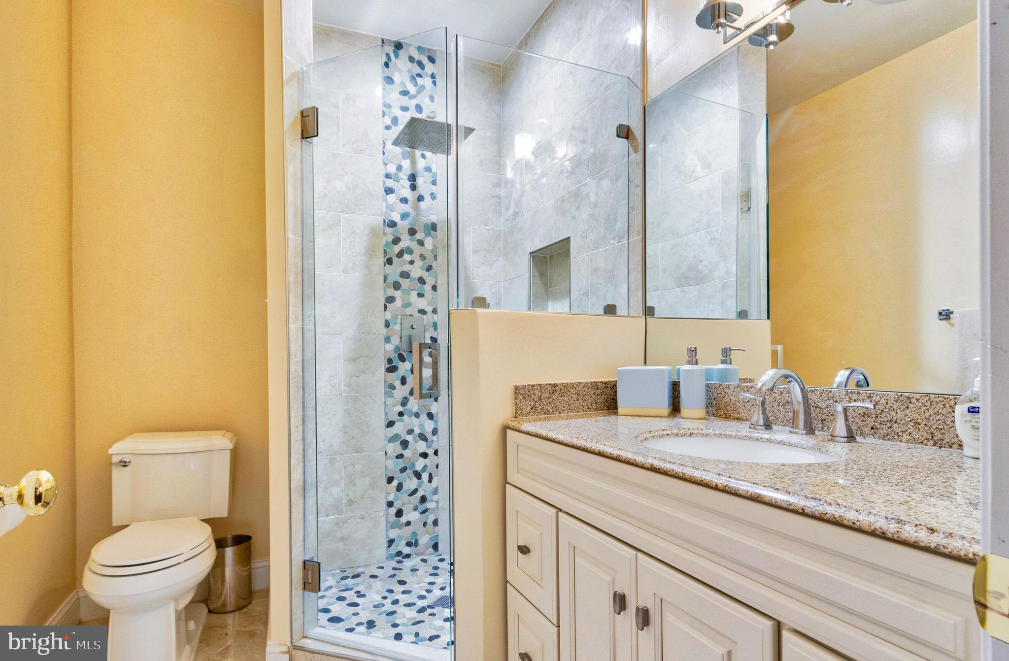 WOLF TRAP DOWNS - Residential