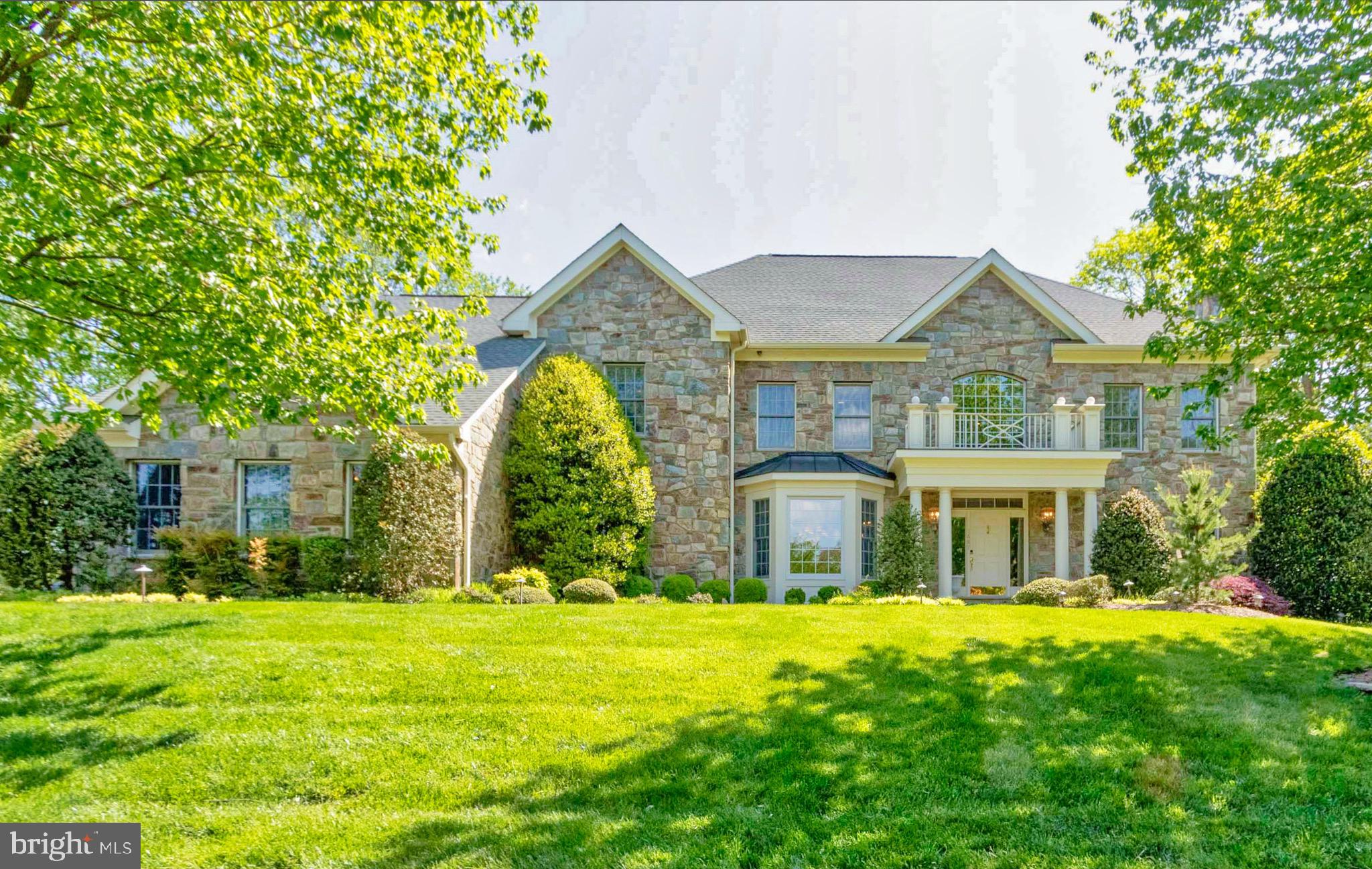 WOLF TRAP DOWNS - Residential