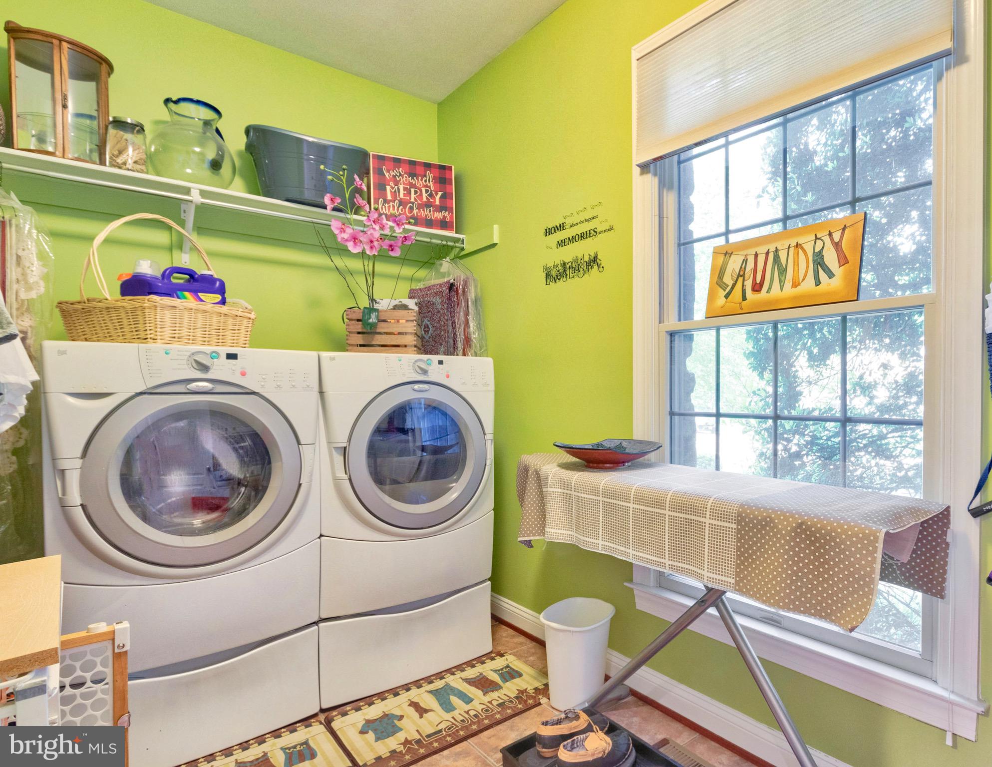 WOLF TRAP DOWNS - Residential