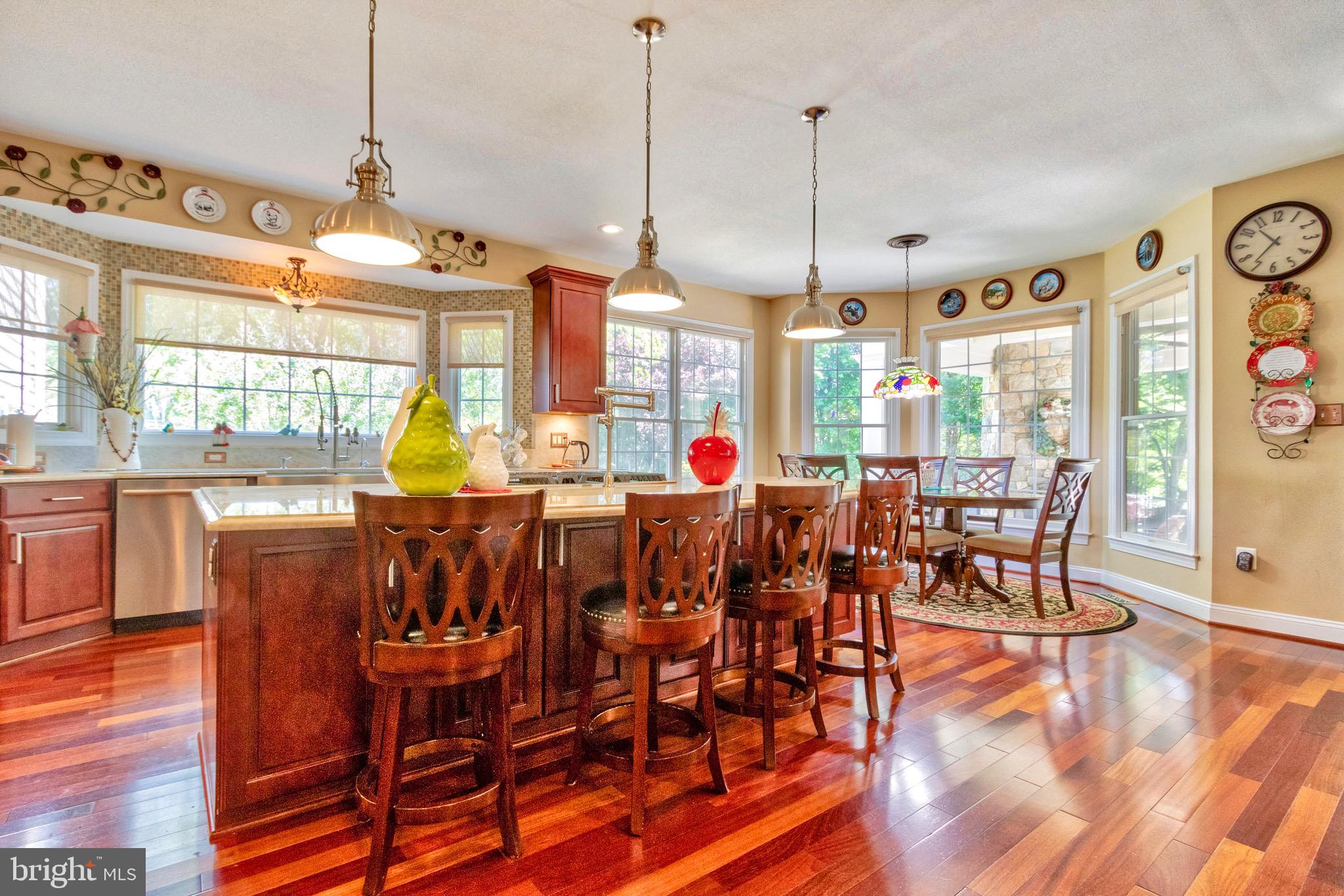 WOLF TRAP DOWNS - Residential