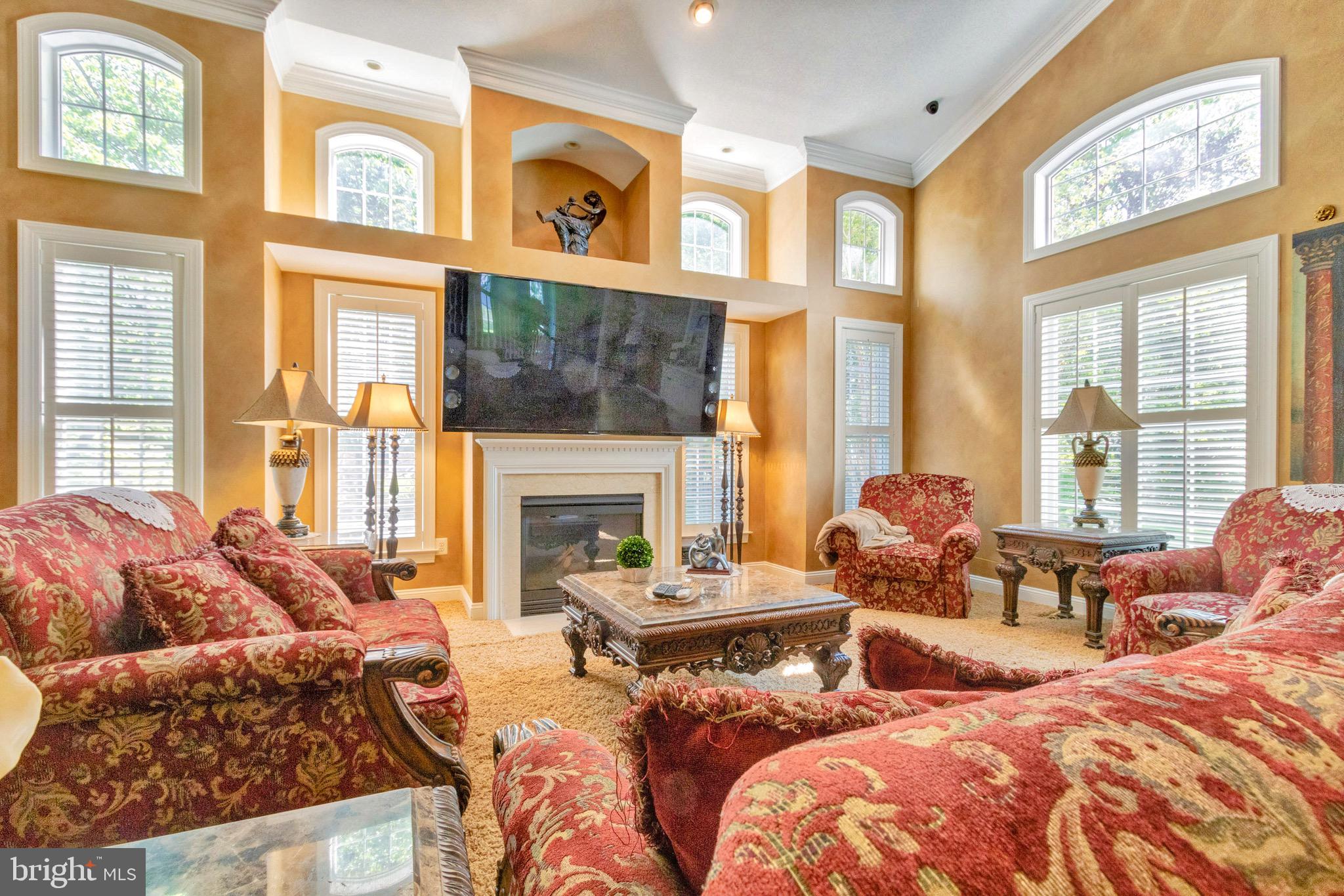 WOLF TRAP DOWNS - Residential