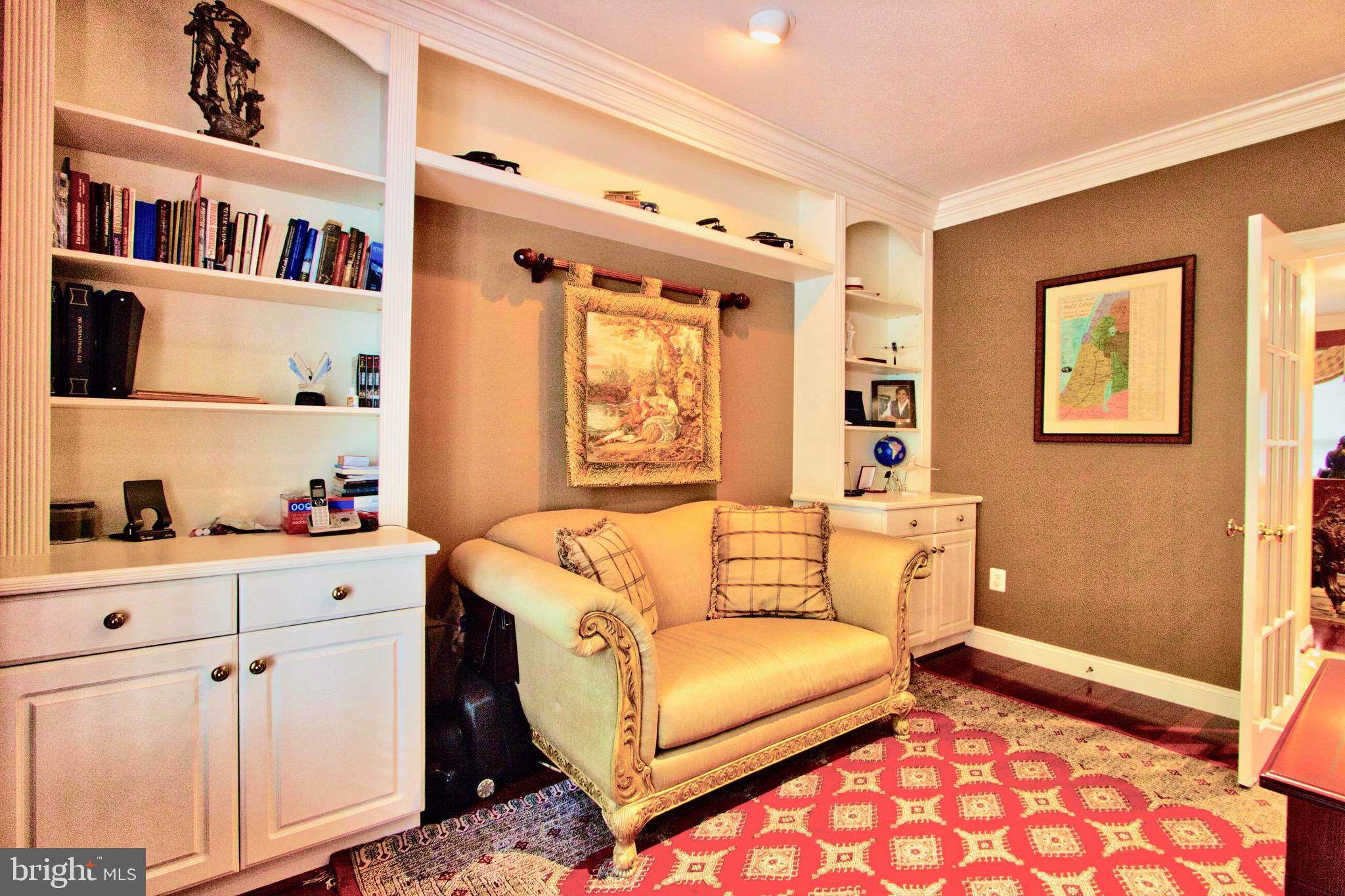 WOLF TRAP DOWNS - Residential