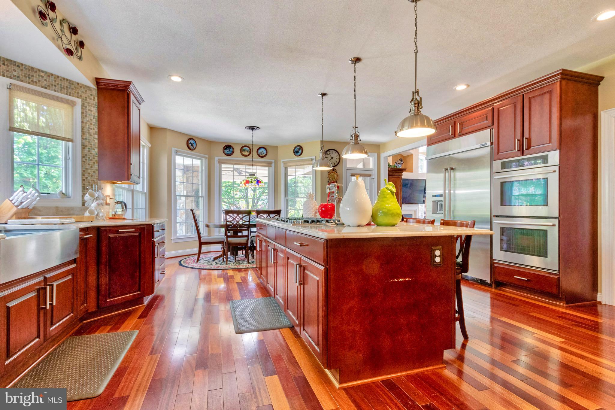 WOLF TRAP DOWNS - Residential