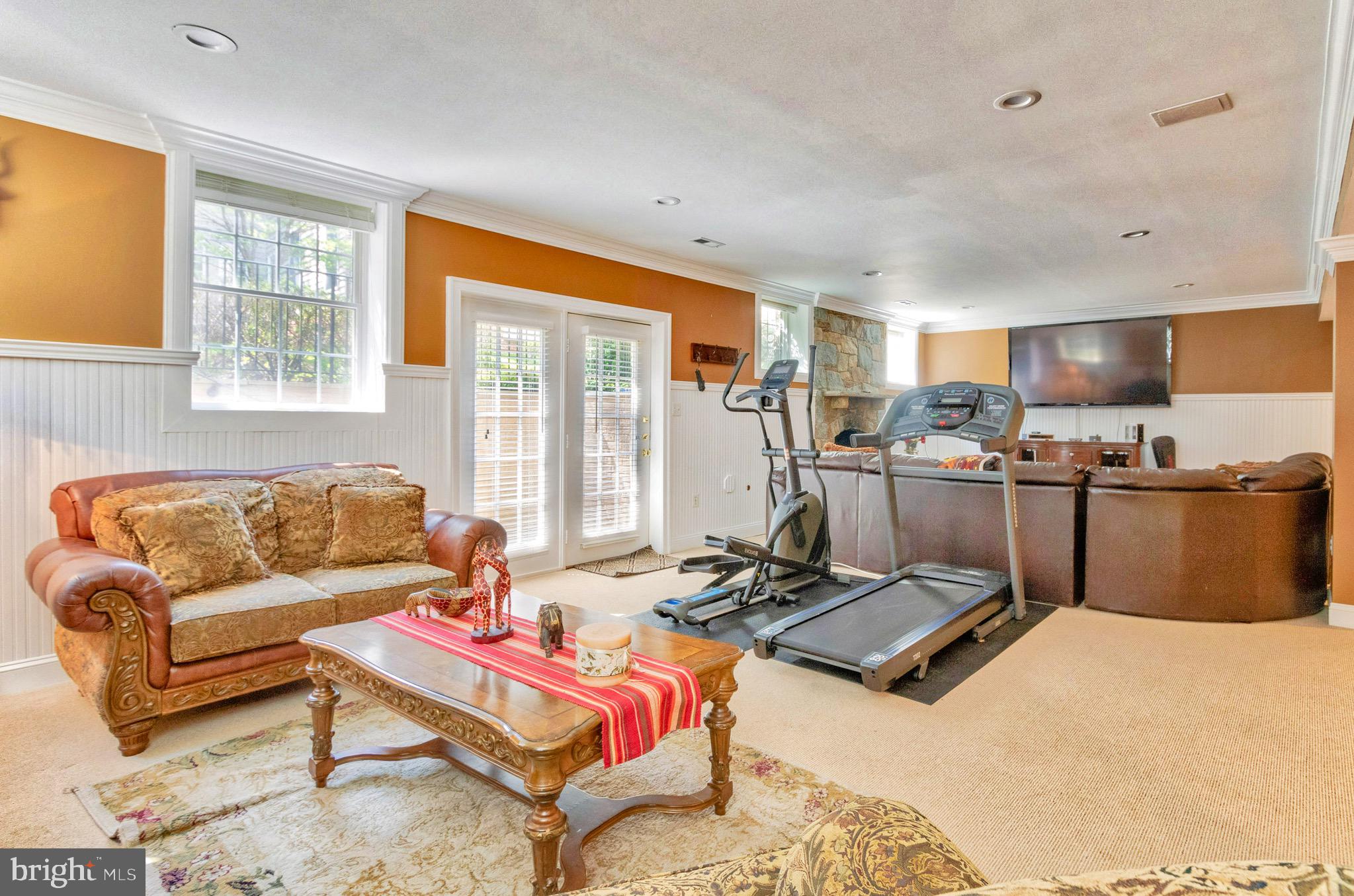 WOLF TRAP DOWNS - Residential