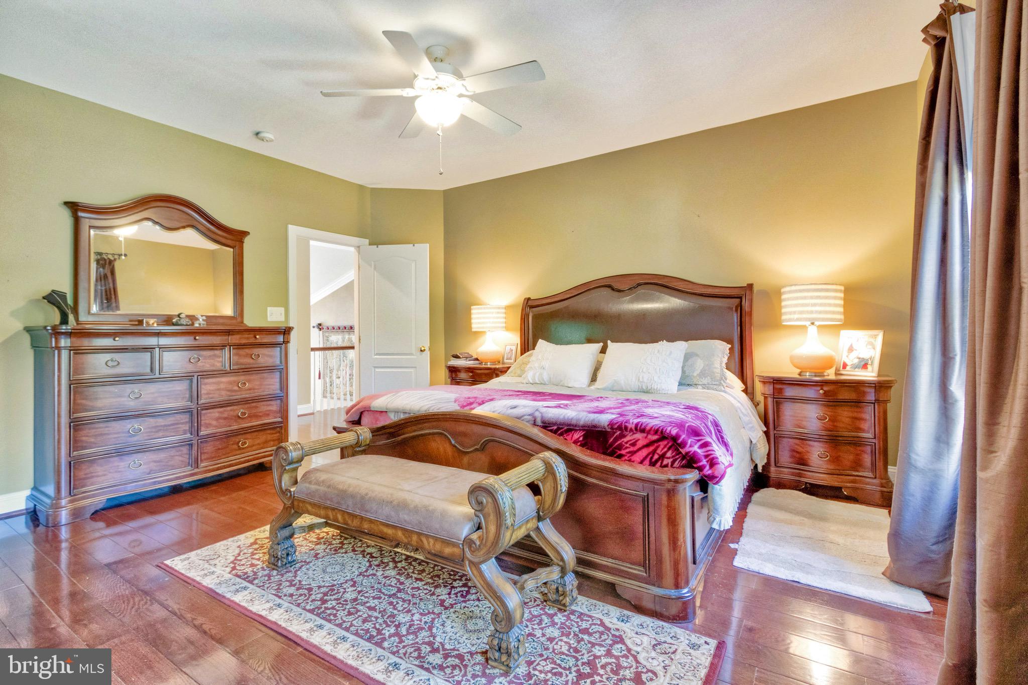 WOLF TRAP DOWNS - Residential