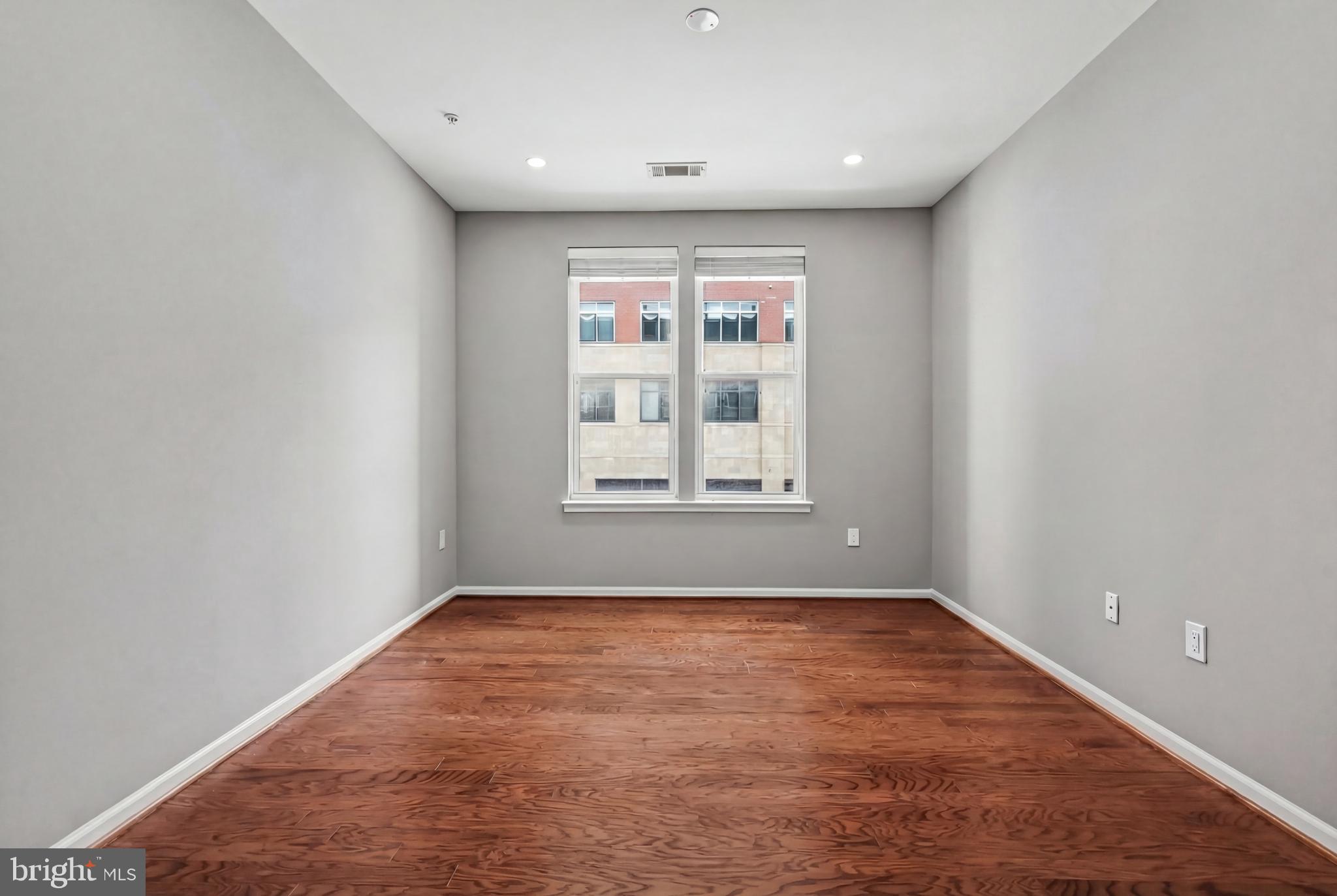 MARKET STREET AT TOWN CENTER - Residential