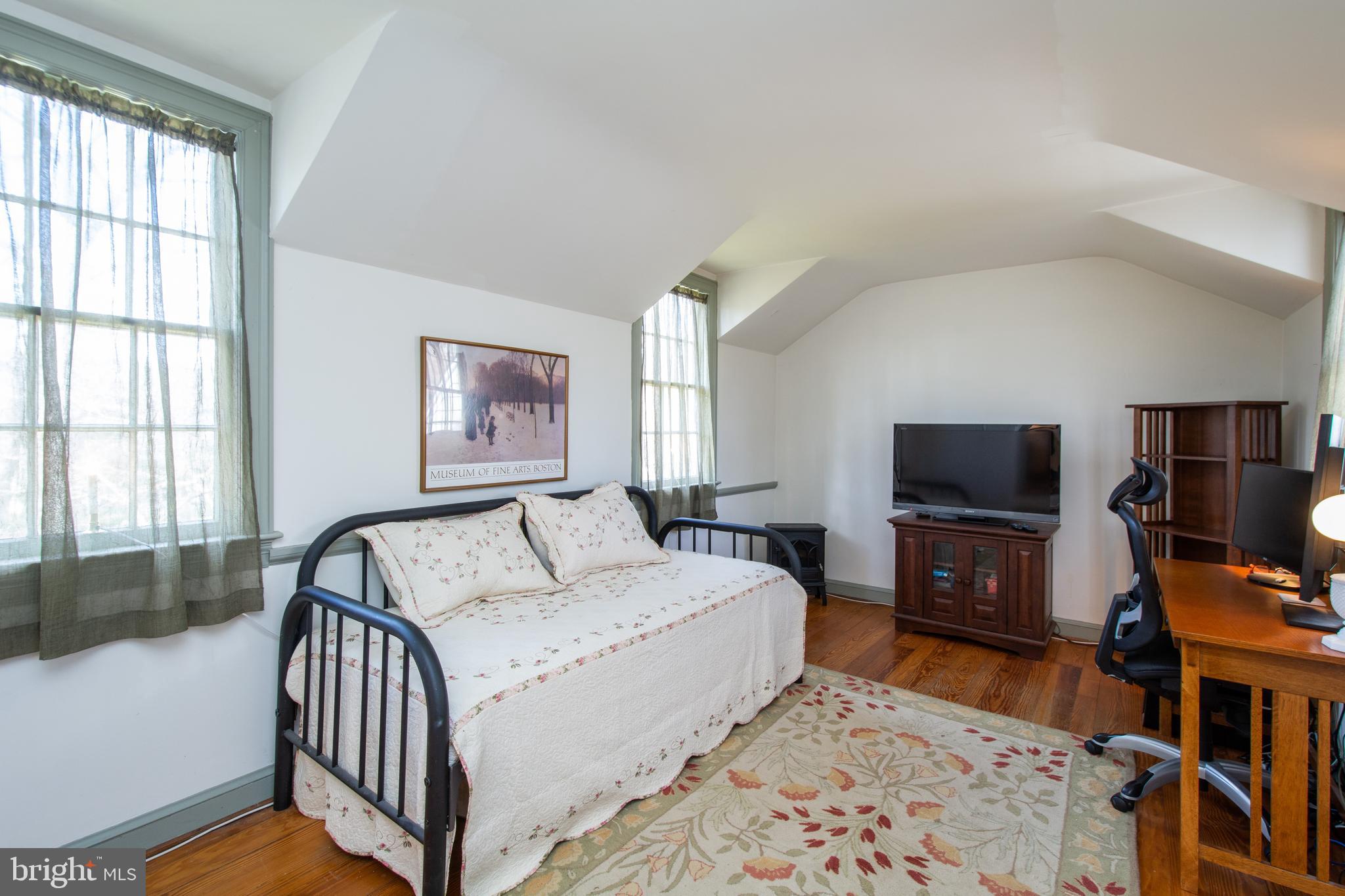 HALEMHURST - Residential